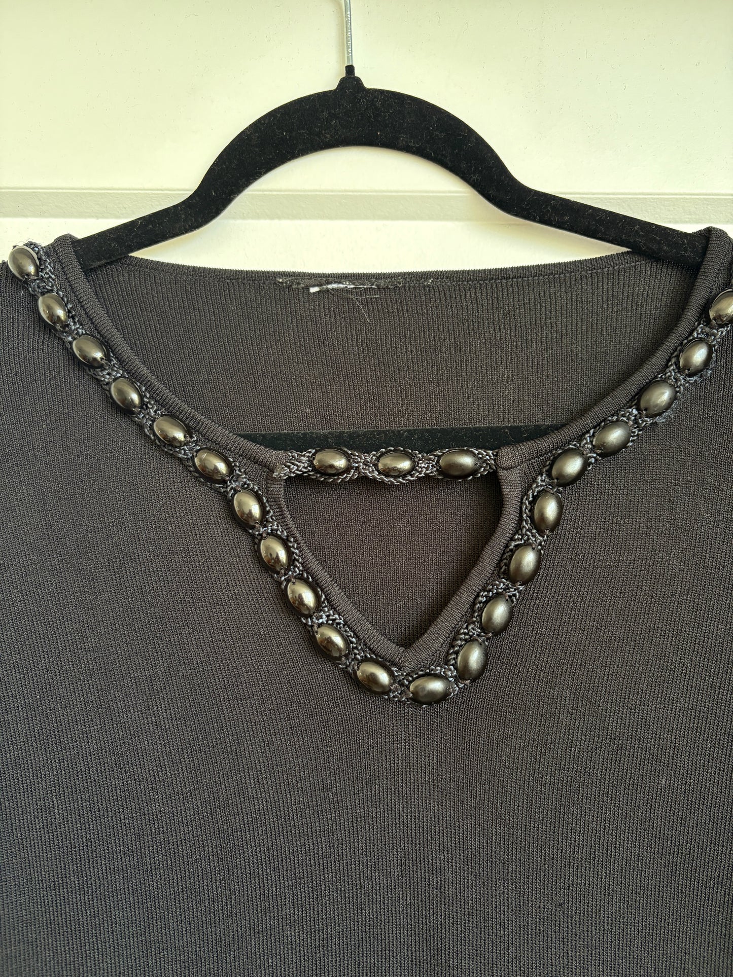3/4 SLEEVE BLACK TOP