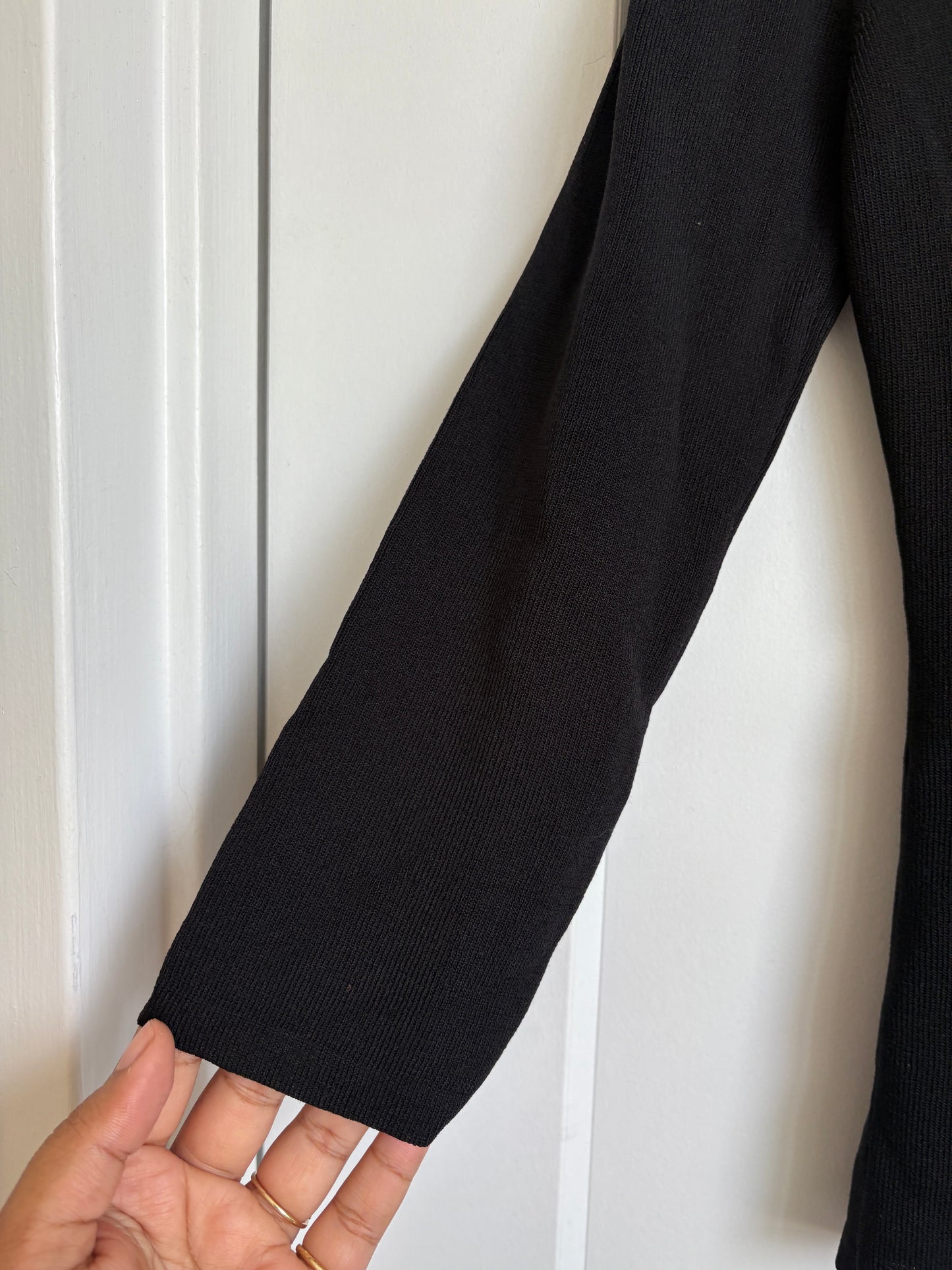 3/4 SLEEVE BLACK TOP