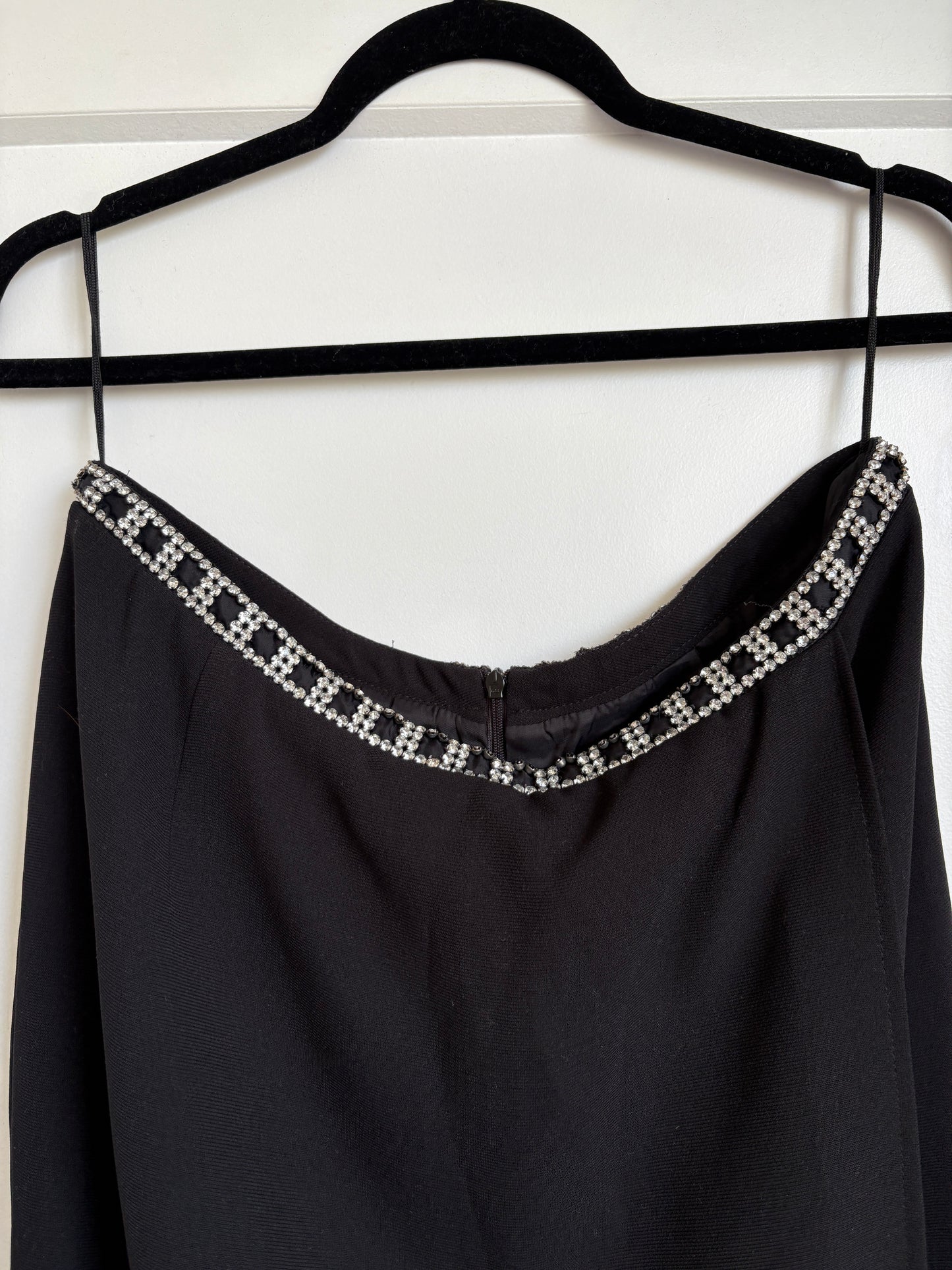 BLACK MAXI SKIRT WITH DIAMOND WAIST