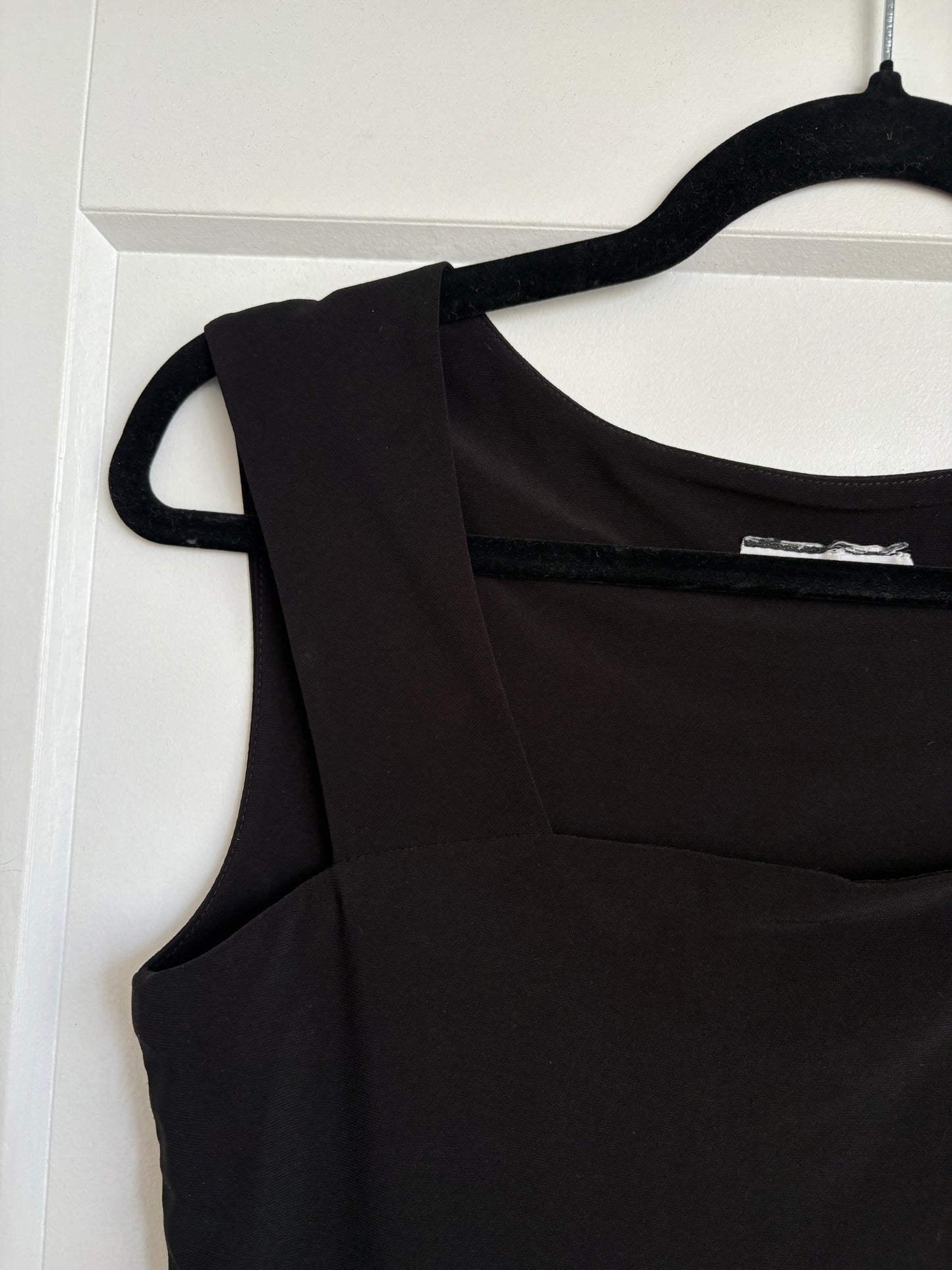 BLACK TANK