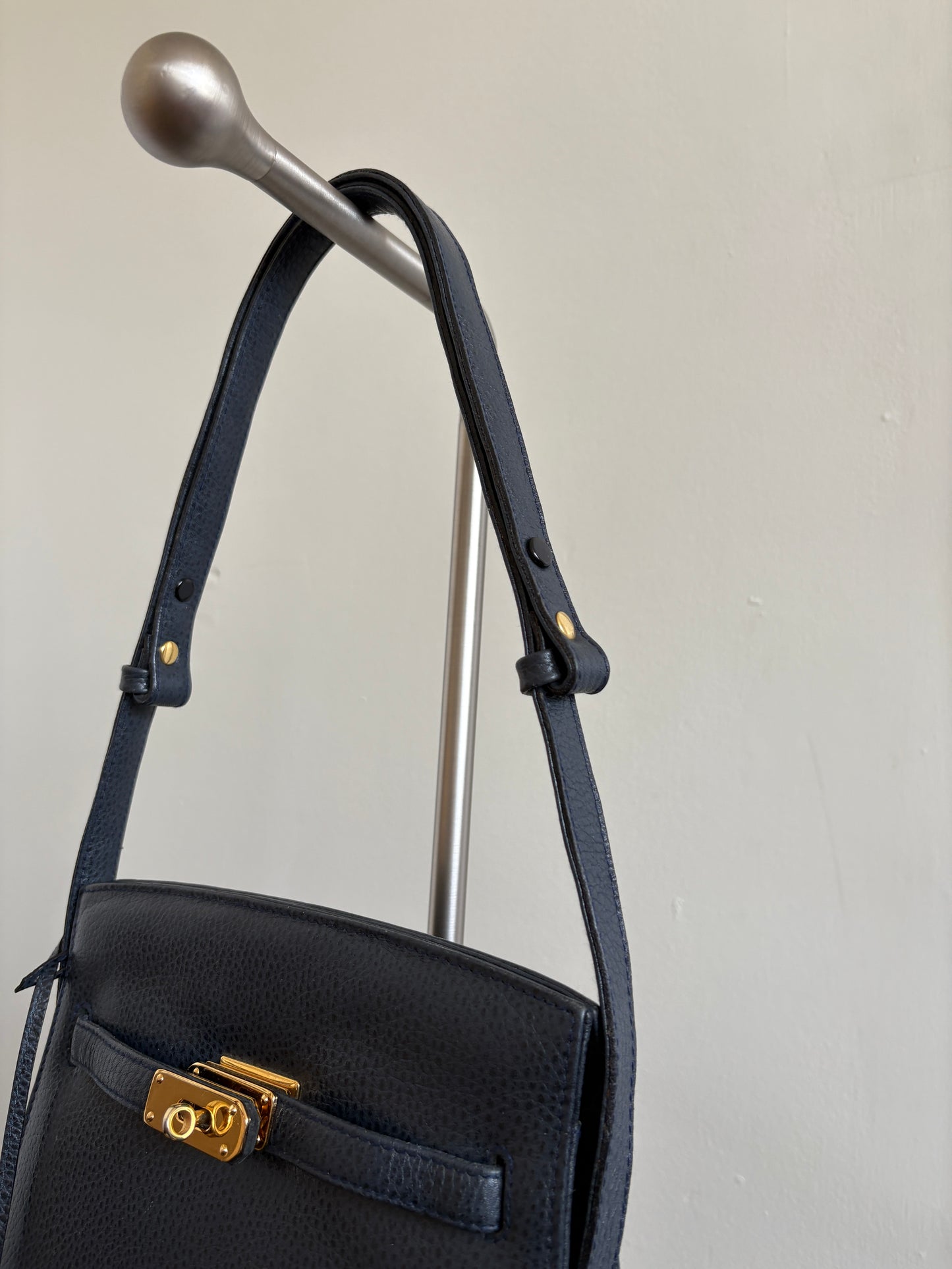 BLUE LEATHER VINTAGE BAG WITH GOLD HARDWARE