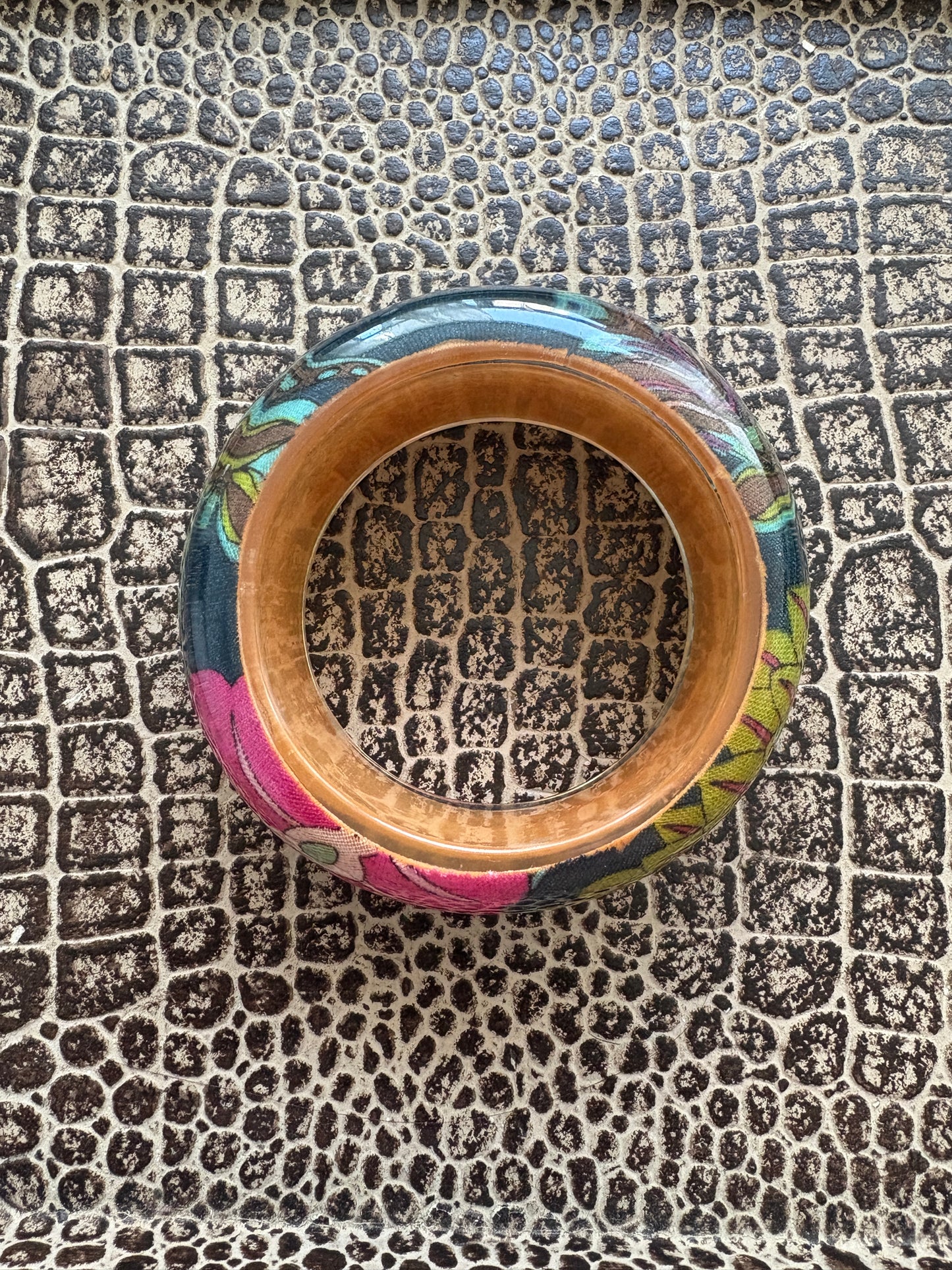 CHUNKY FLORAL BANGLE