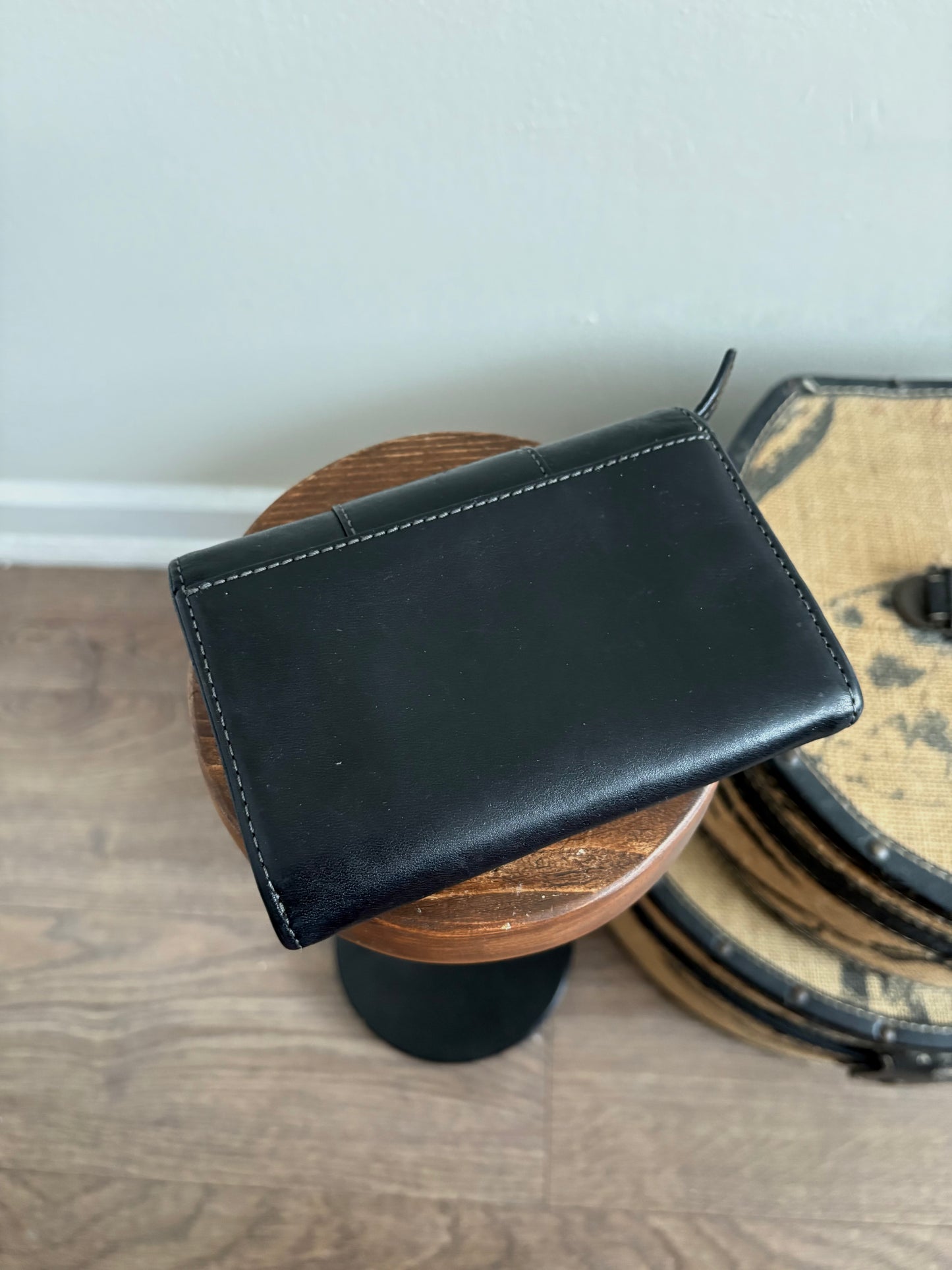 COACH SIGNATURE LEATHER SNAP WALLET