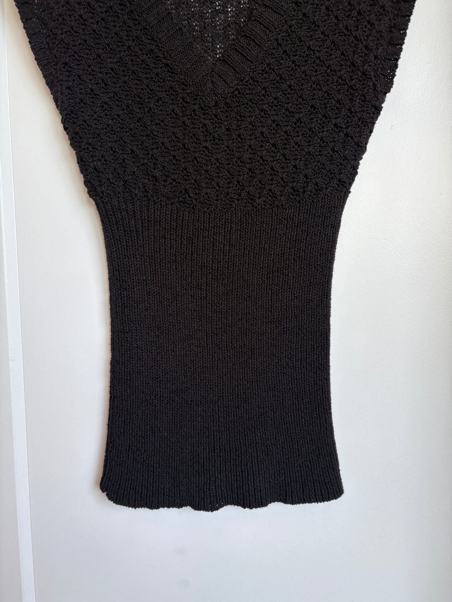 CROCHET GUESS TOP