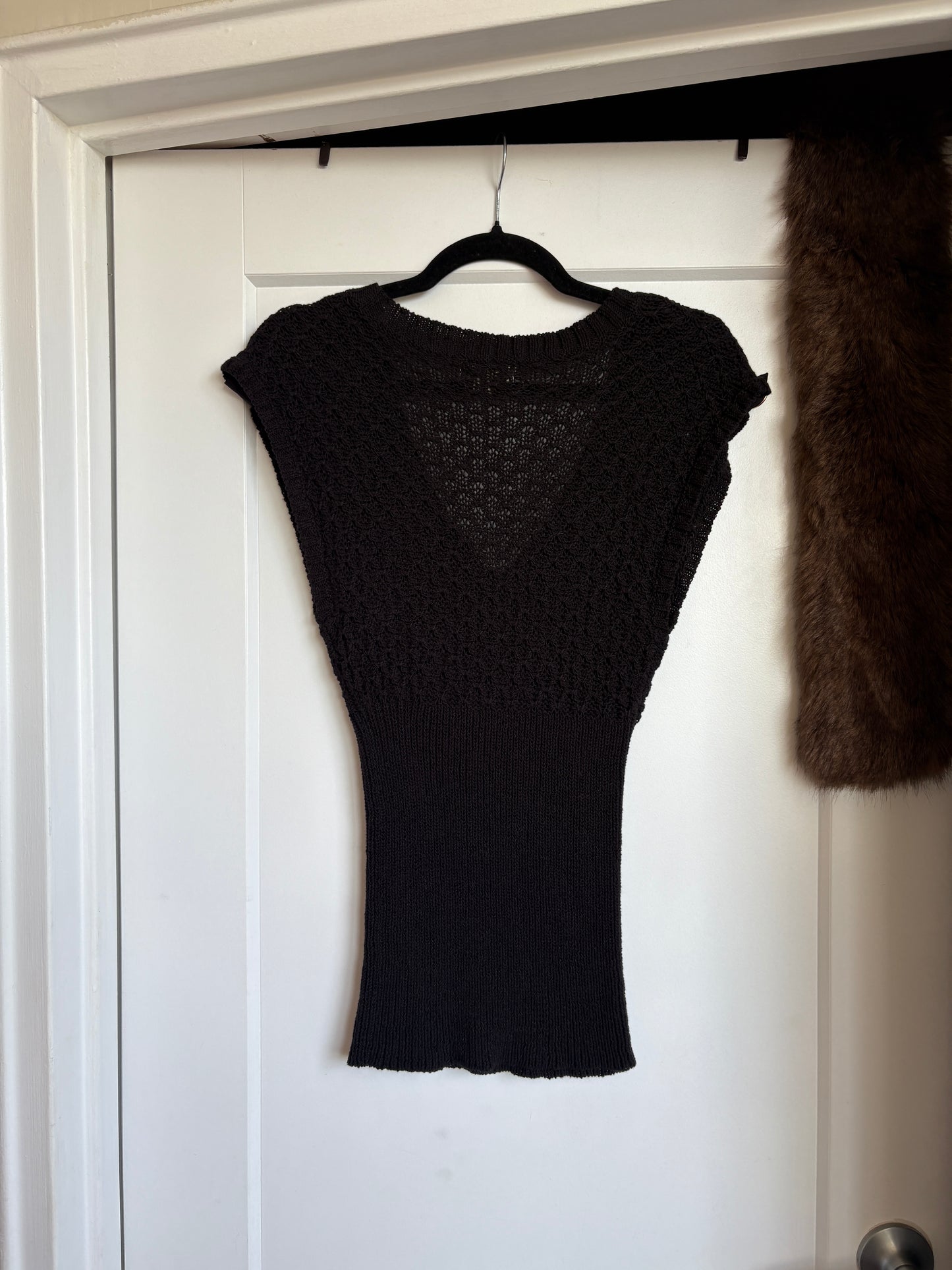 CROCHET GUESS TOP