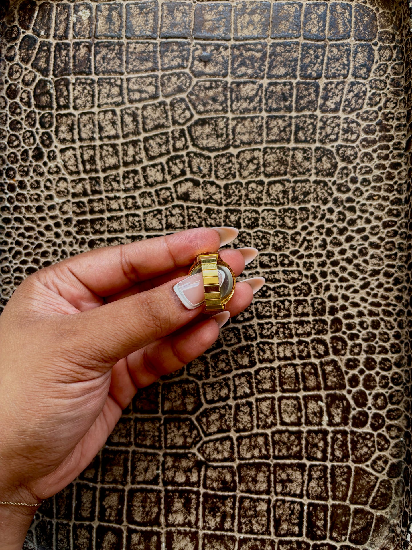 GOLD WATCH RING