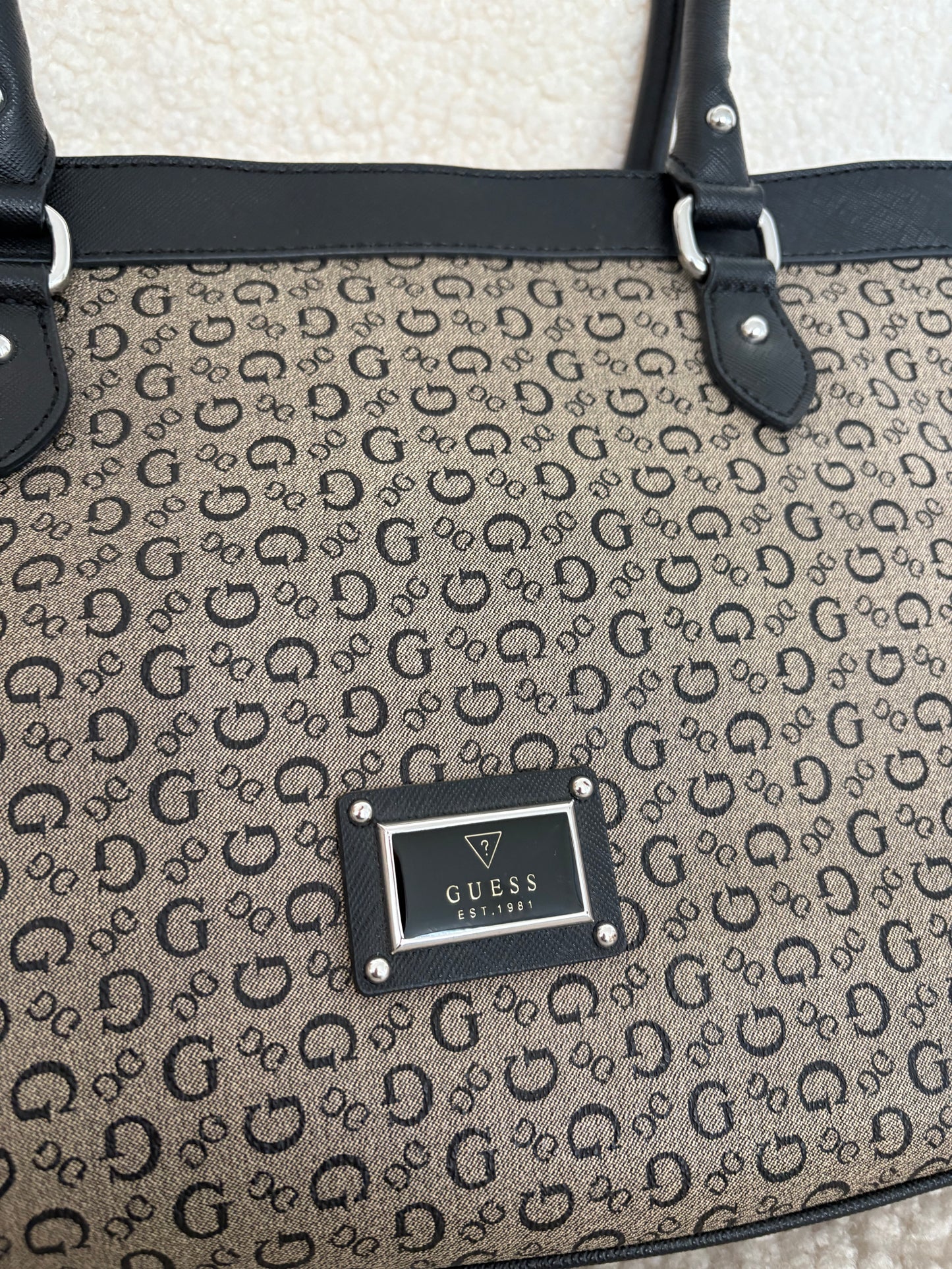 GUESS TOTE BAG