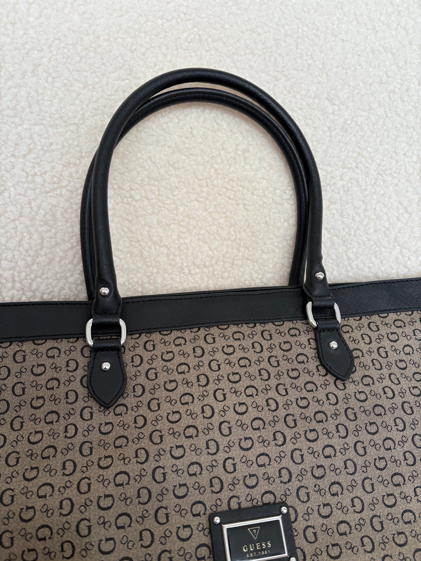 GUESS TOTE BAG