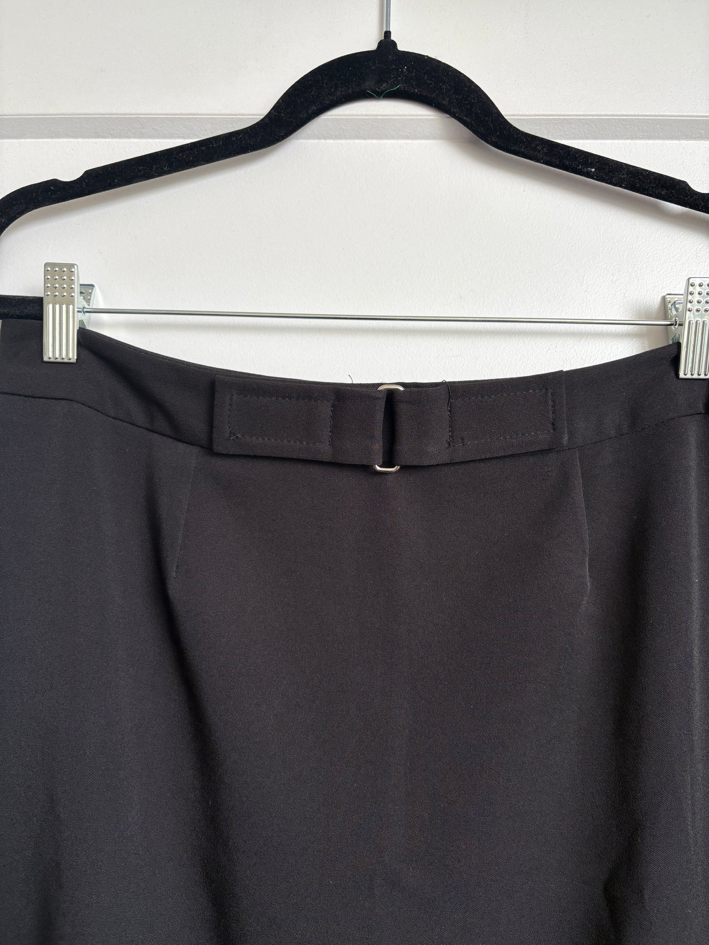 HIGH WAISTED VINTAGE MAXI SKIRT