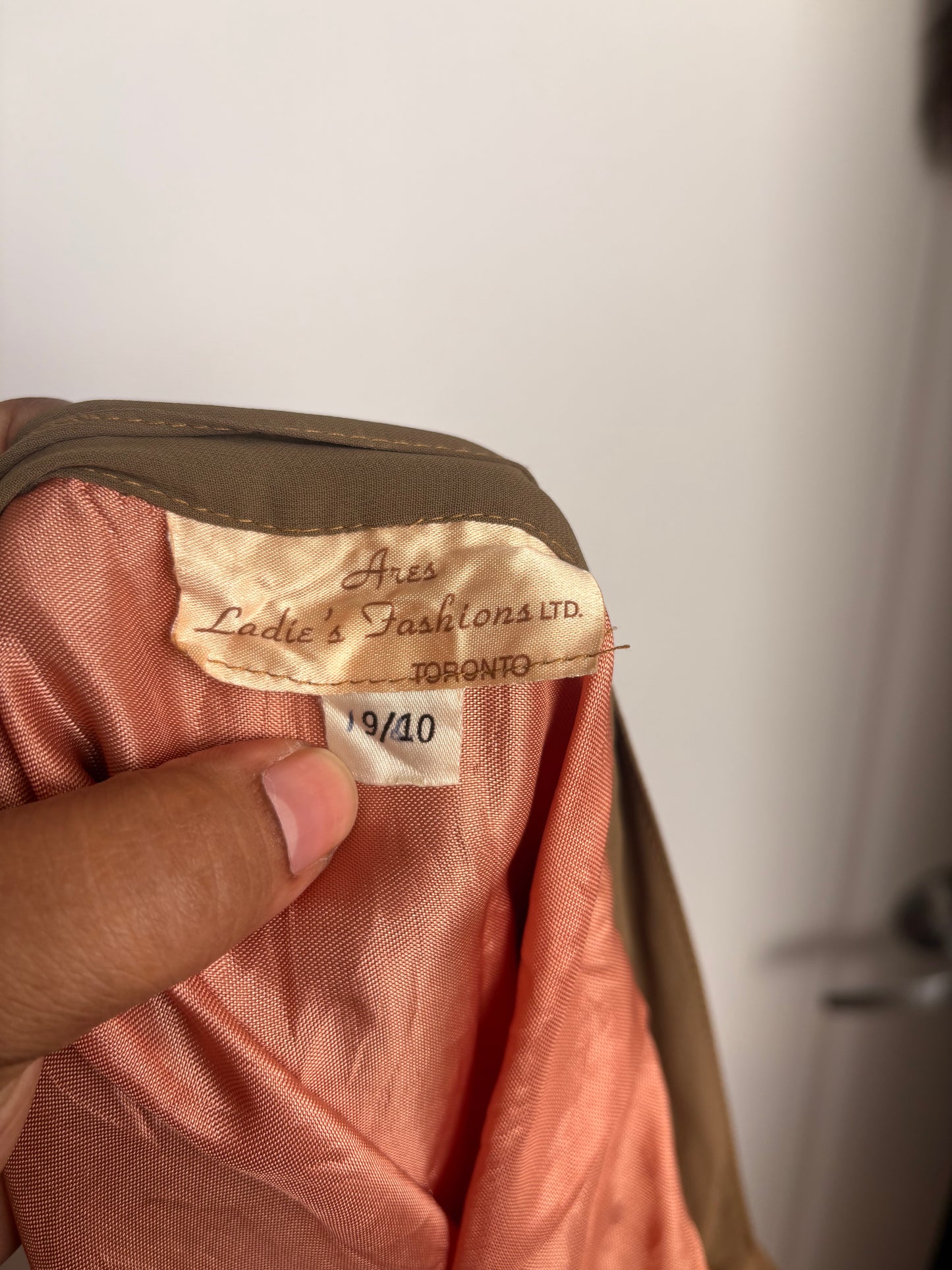 VINTAGE PLEATED SKIRT - 9/10