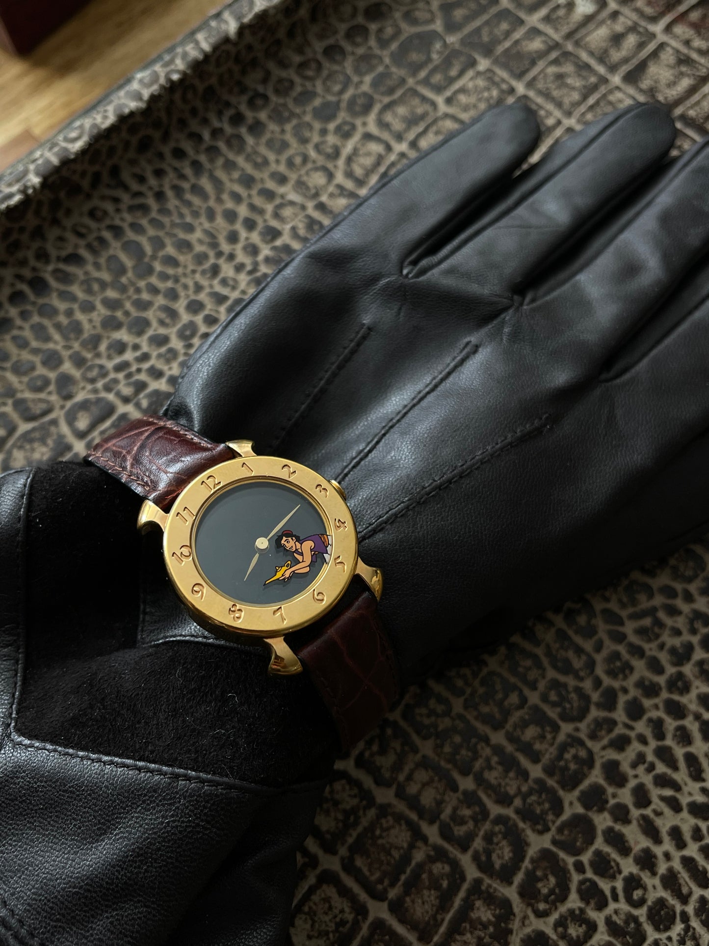 VINTAGE DISNEY'S ALADDIN & GENIE WATCH