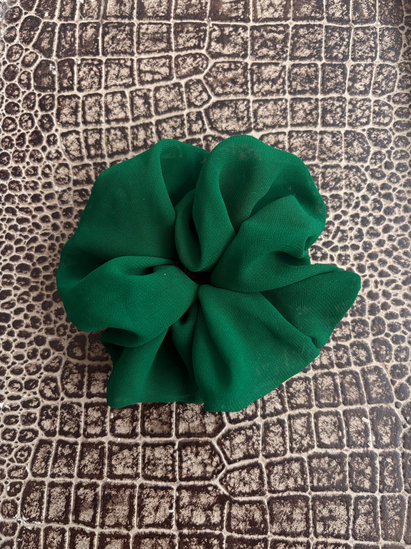 GREEN SCRUNCHIE