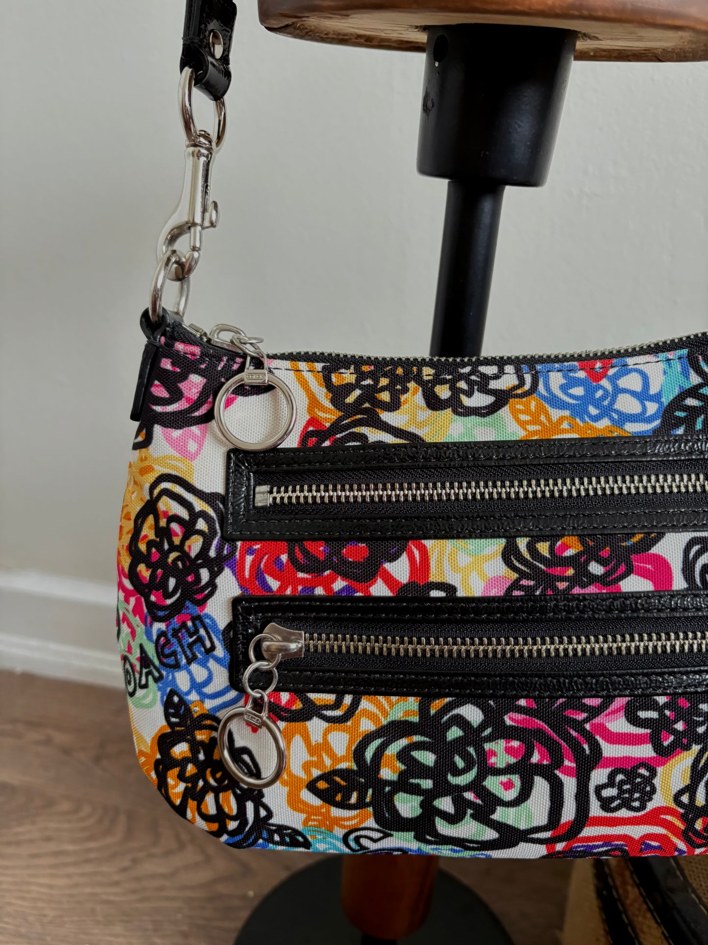 COACH POPPY GRAFFITI BLOSSOM MULTICOLOUR FLORAL PRINT PURSE
