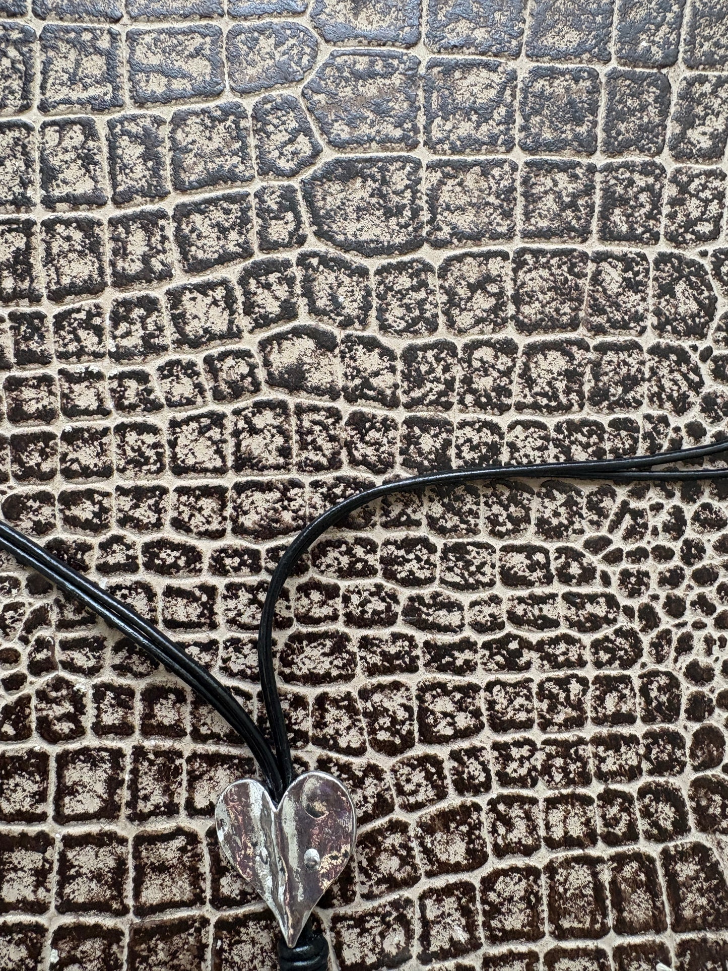 LARGE SILVER HEART PENDANT NECKLACE