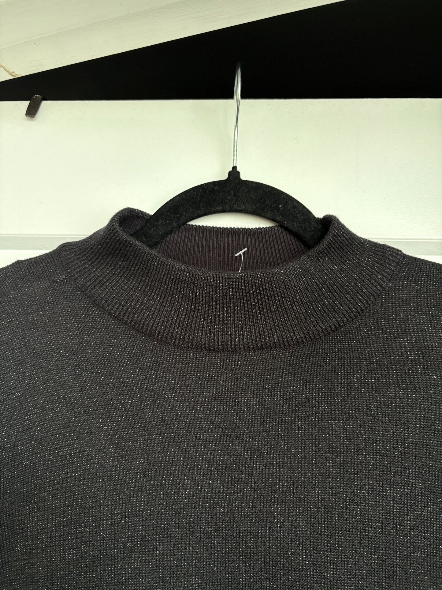 SPARKLY BLACK MOCK NECK SWEATER TSHIRT