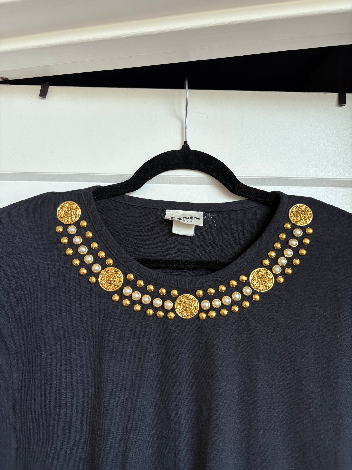 T-SHIRT WITH EMBELLISHED NECK