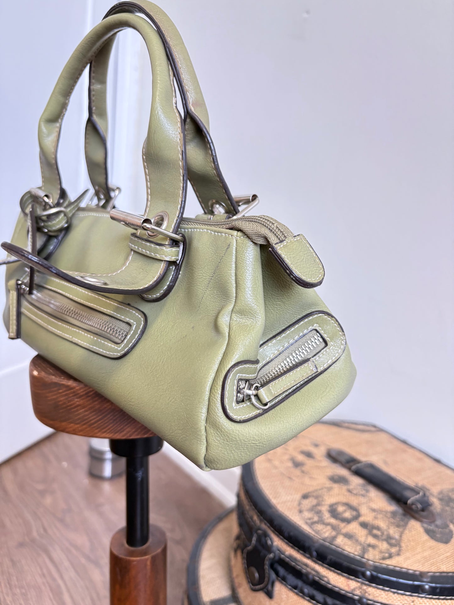 VINTAGE ALDO GREEN FAUX LEATHER HANDBAG
