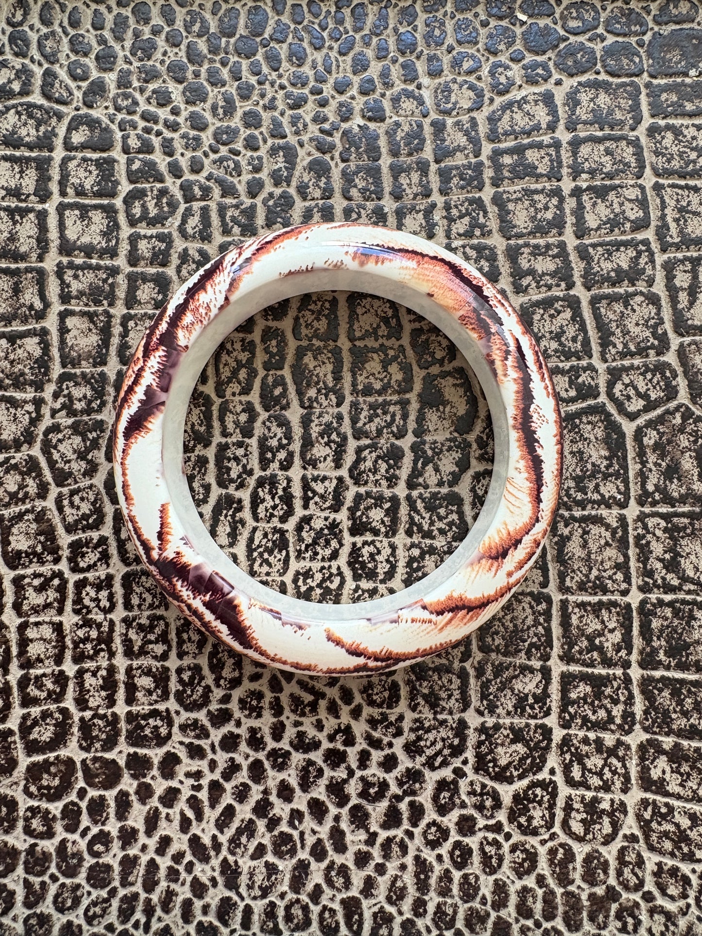 VINTAGE ANIMAL PRINT BANGLE