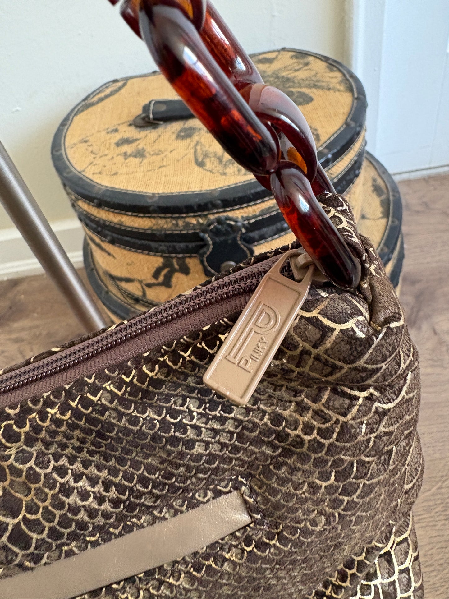 VINTAGE ANIMAL PRINT SHOULDER BAG