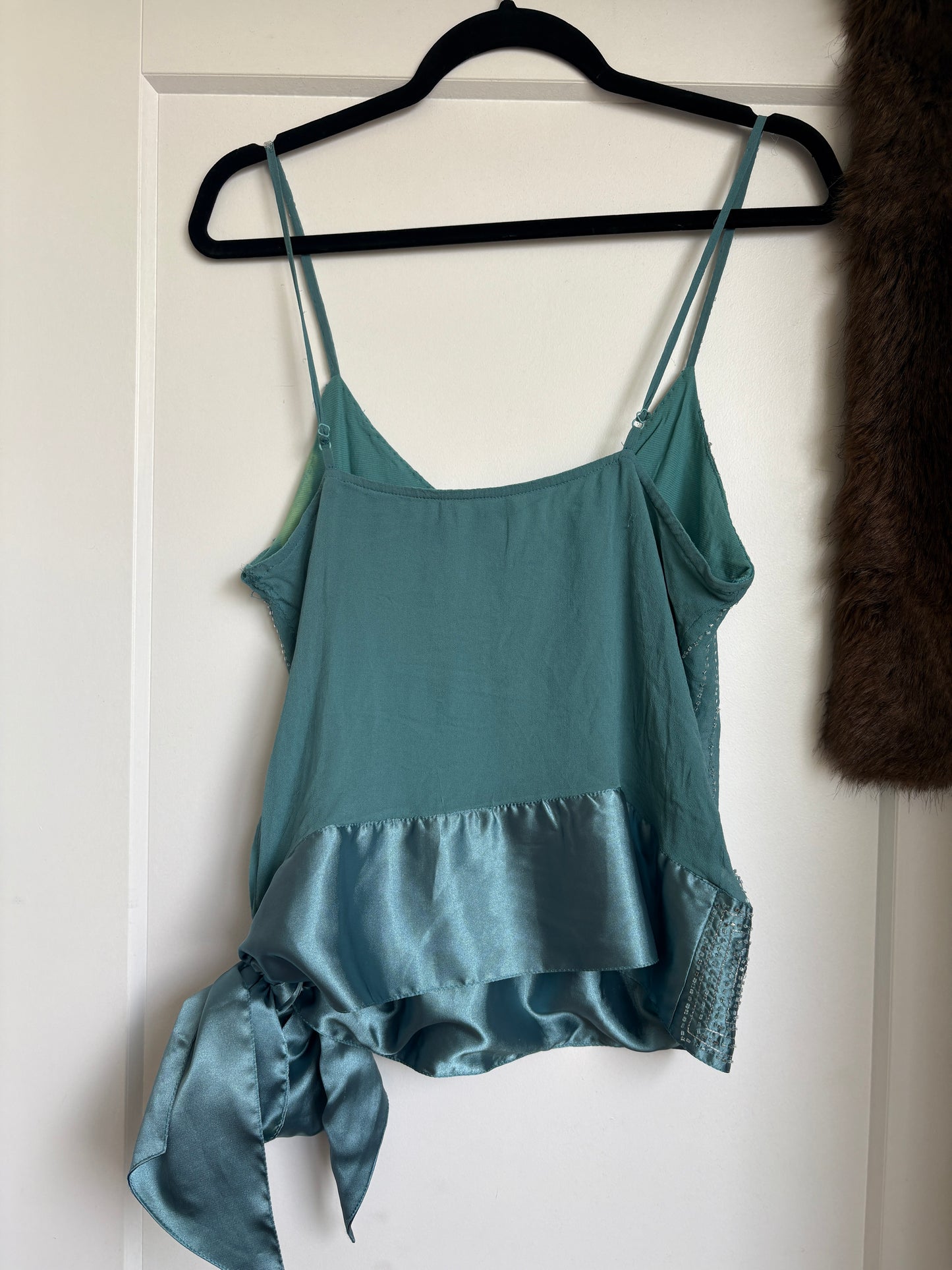 VINTAGE BEADED TOP WITH A BOW ON SIDE - S