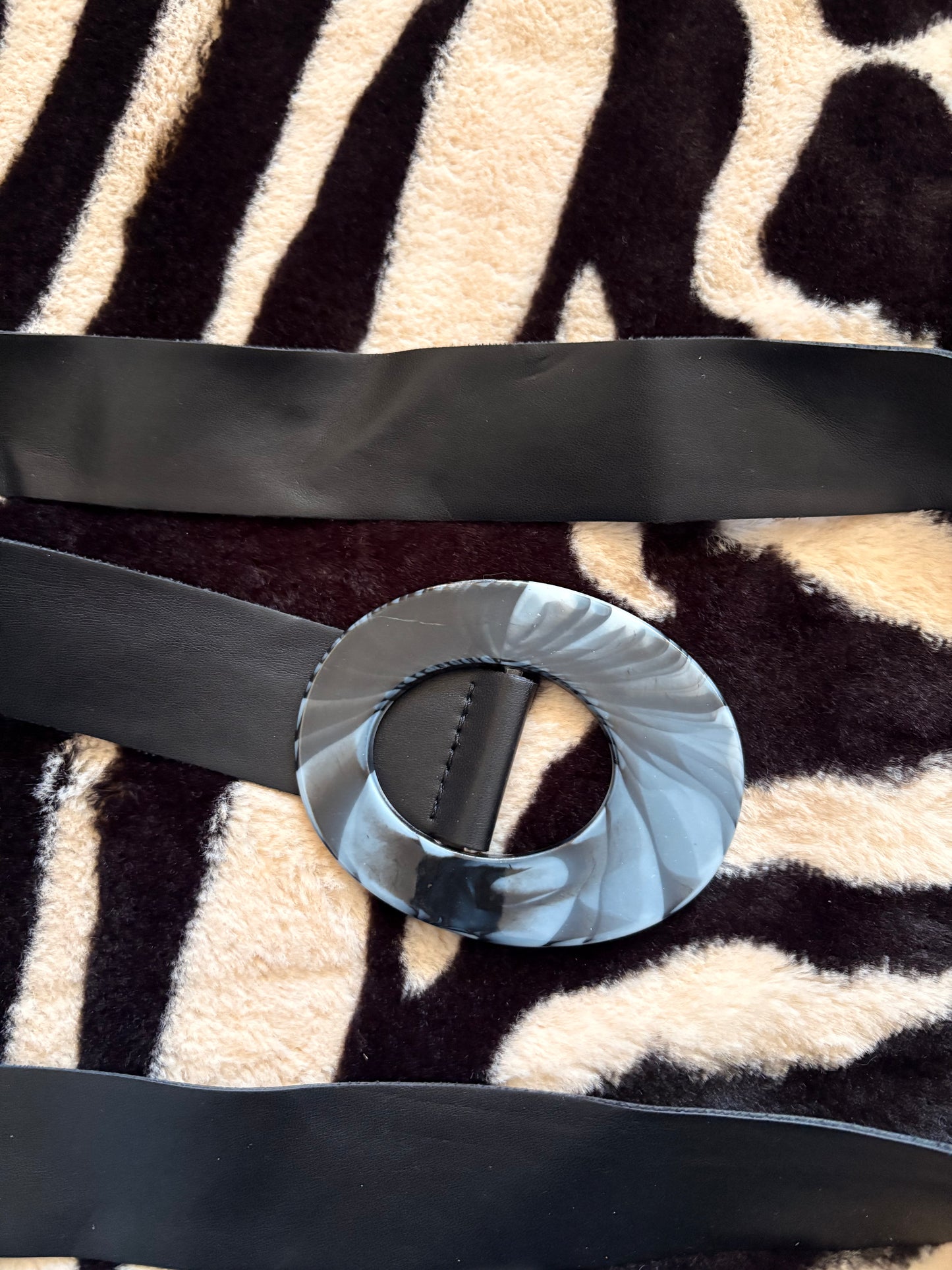 VINTAGE BIG BUCKLE BELT