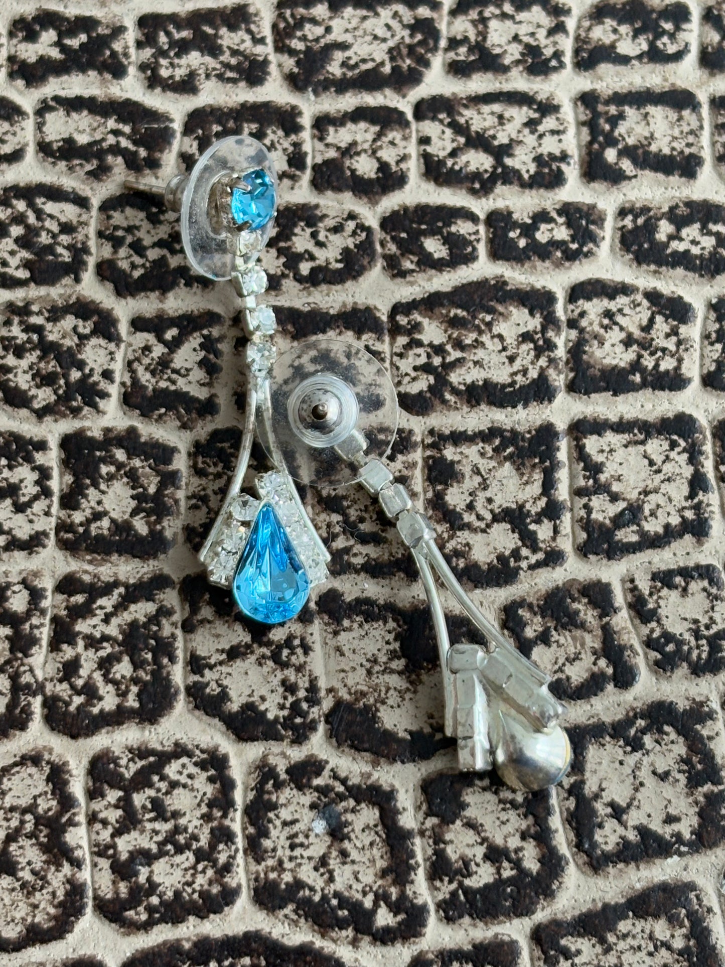 VINTAGE BLUE GEM EARRINGS