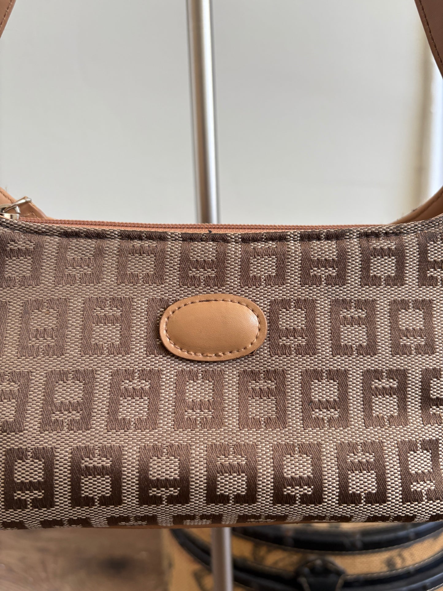 VINTAGE CHATEAU SHOULDER BAG