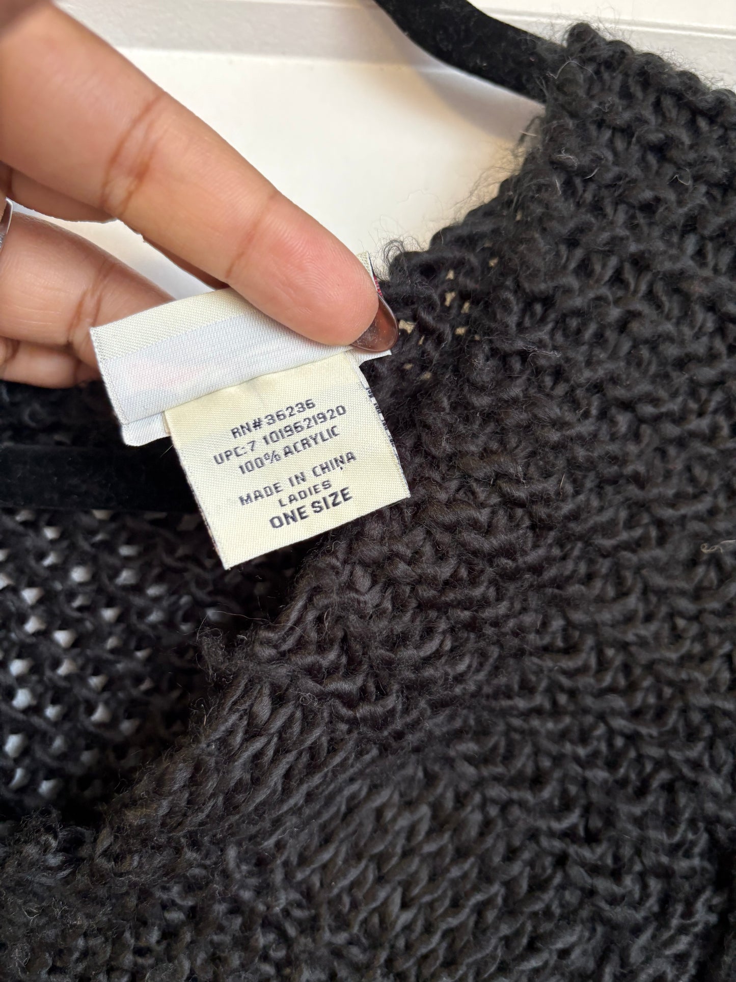 VINTAGE FADED GLORY BLACK PONCHO