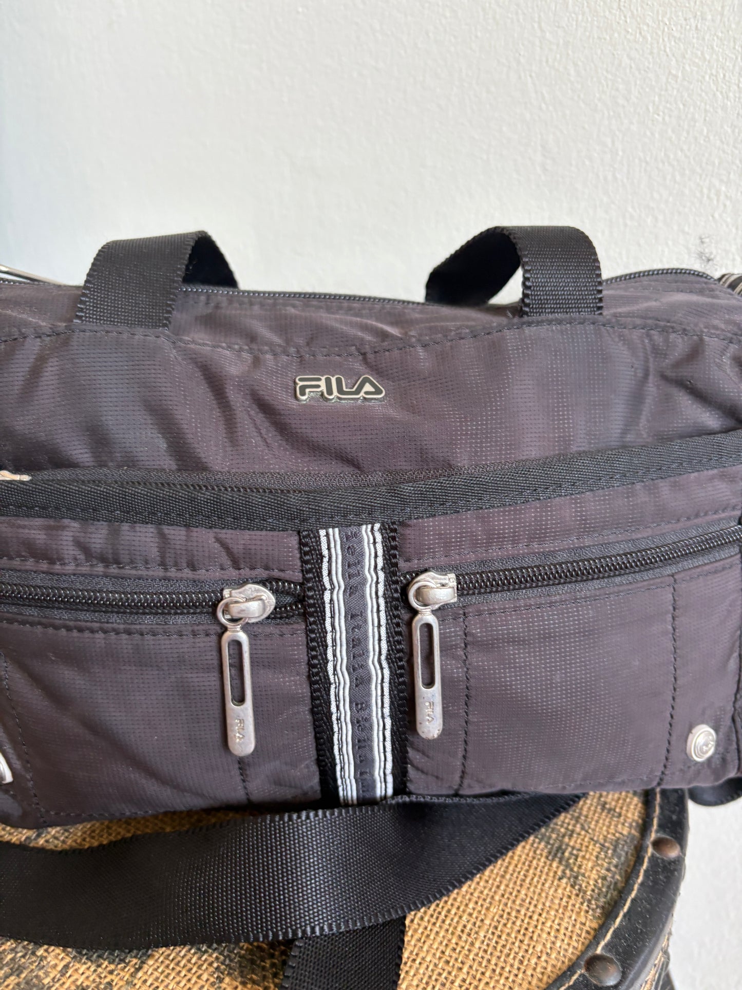VINTAGE FILA Y2K SPORTS NYLON BAG