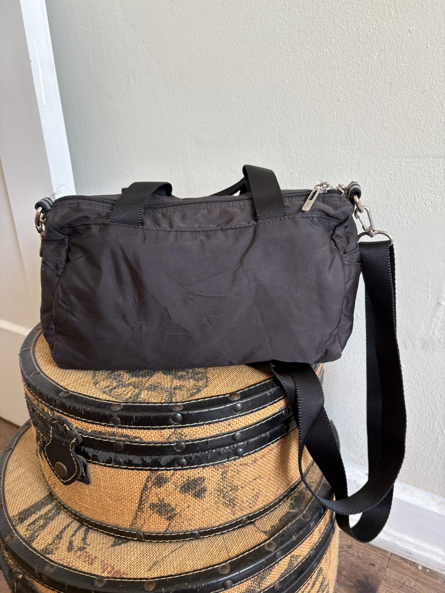 VINTAGE FILA Y2K SPORTS NYLON BAG
