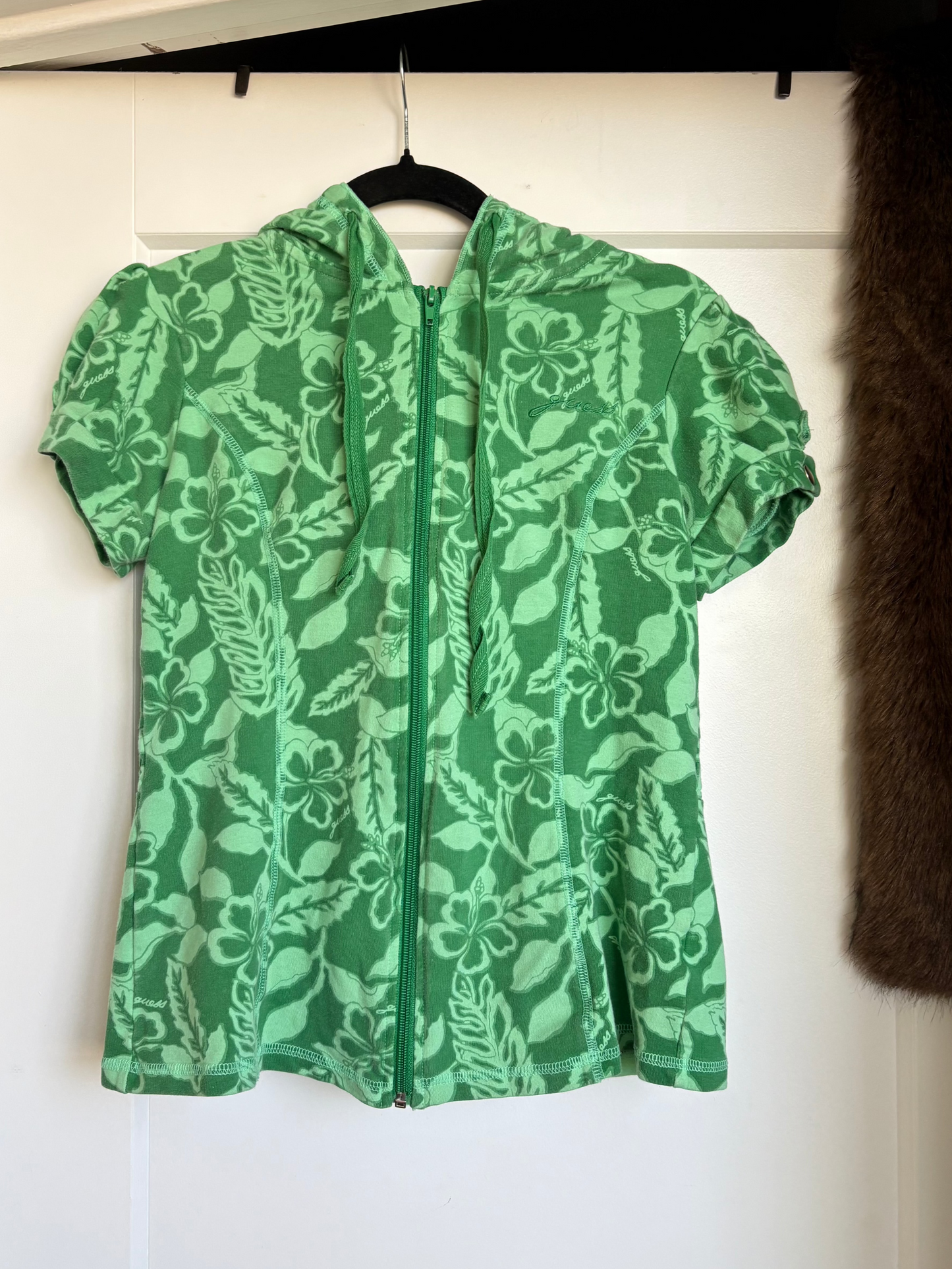 VINTAGE GUESS JEANS FLORAL ZIP UP HOODIE - M