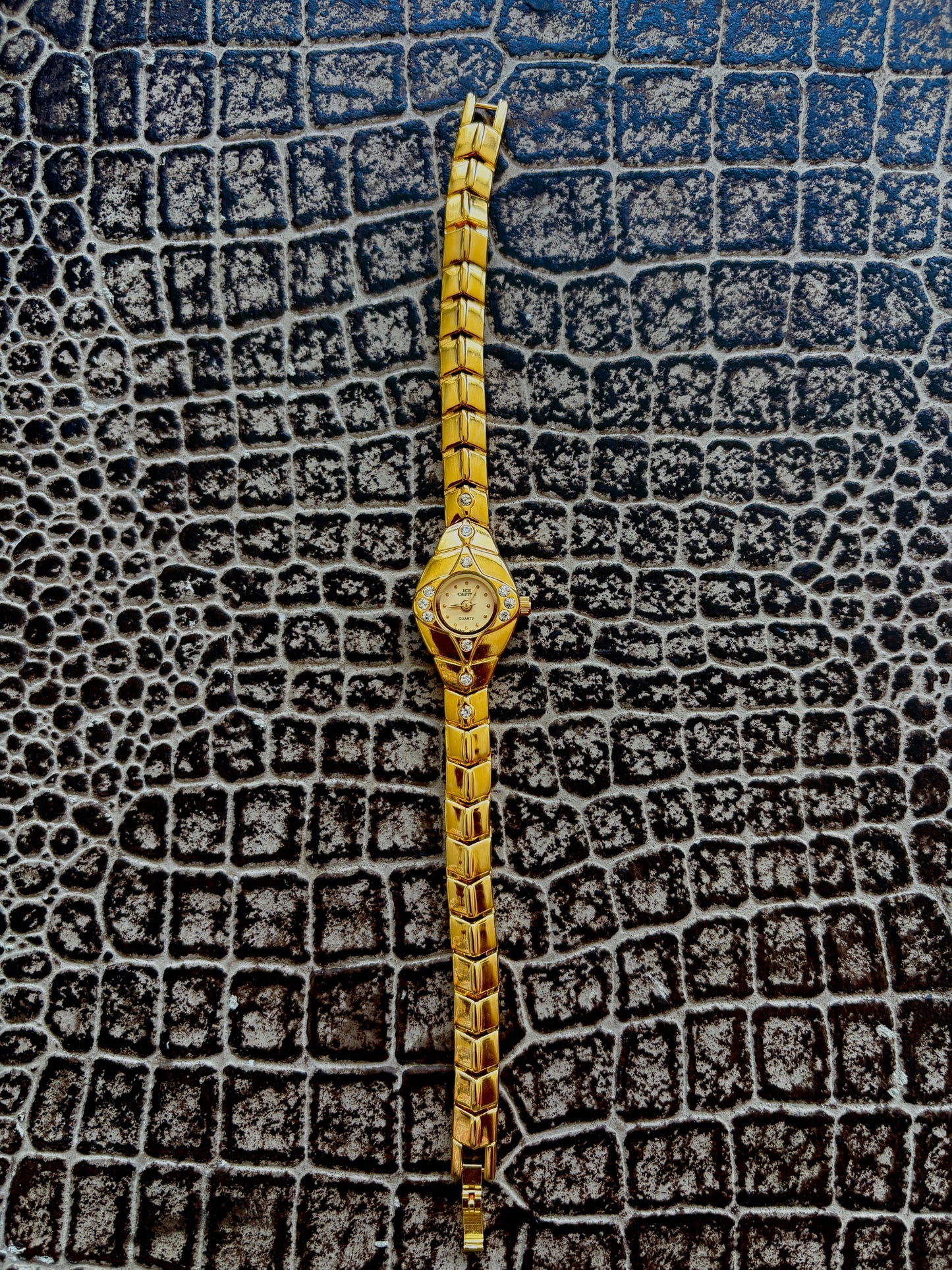 VINTAGE ICE CASTLE WATCH WITH DIAMONDS
