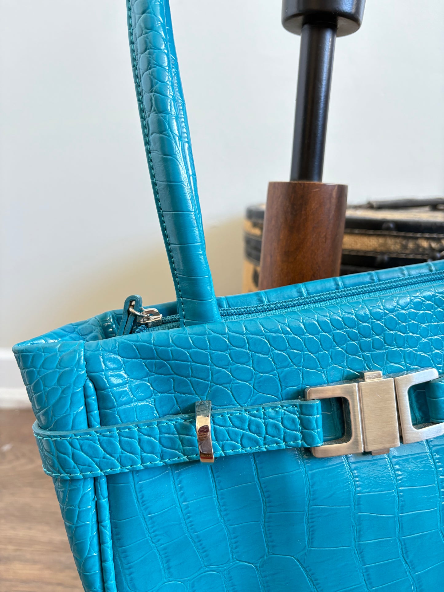 VINTAGE JOANEL LEATHER SHOULDER BAG
