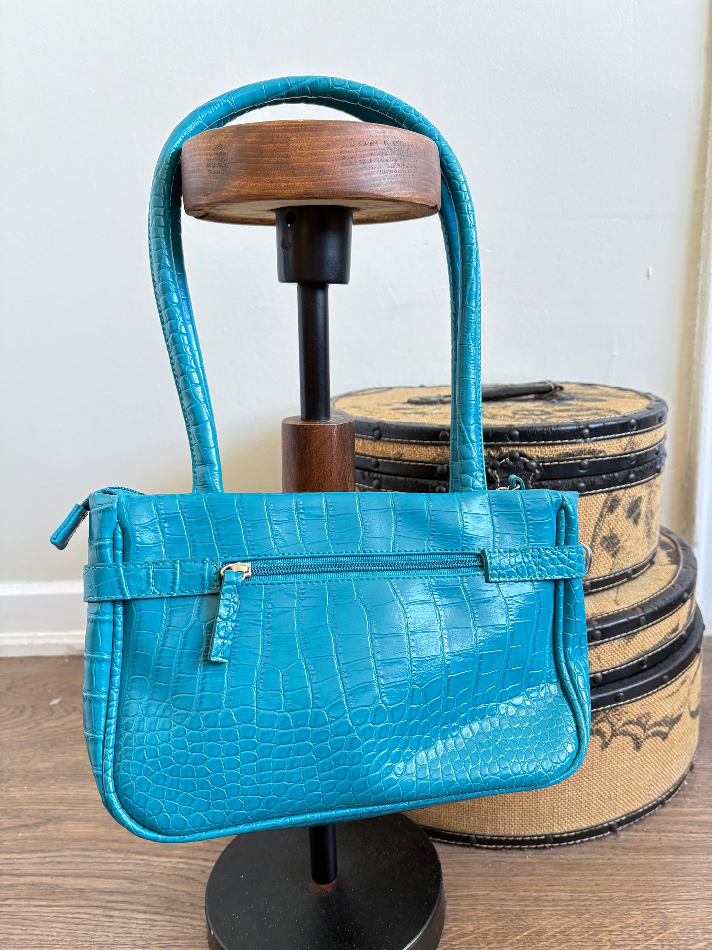 VINTAGE JOANEL LEATHER SHOULDER BAG
