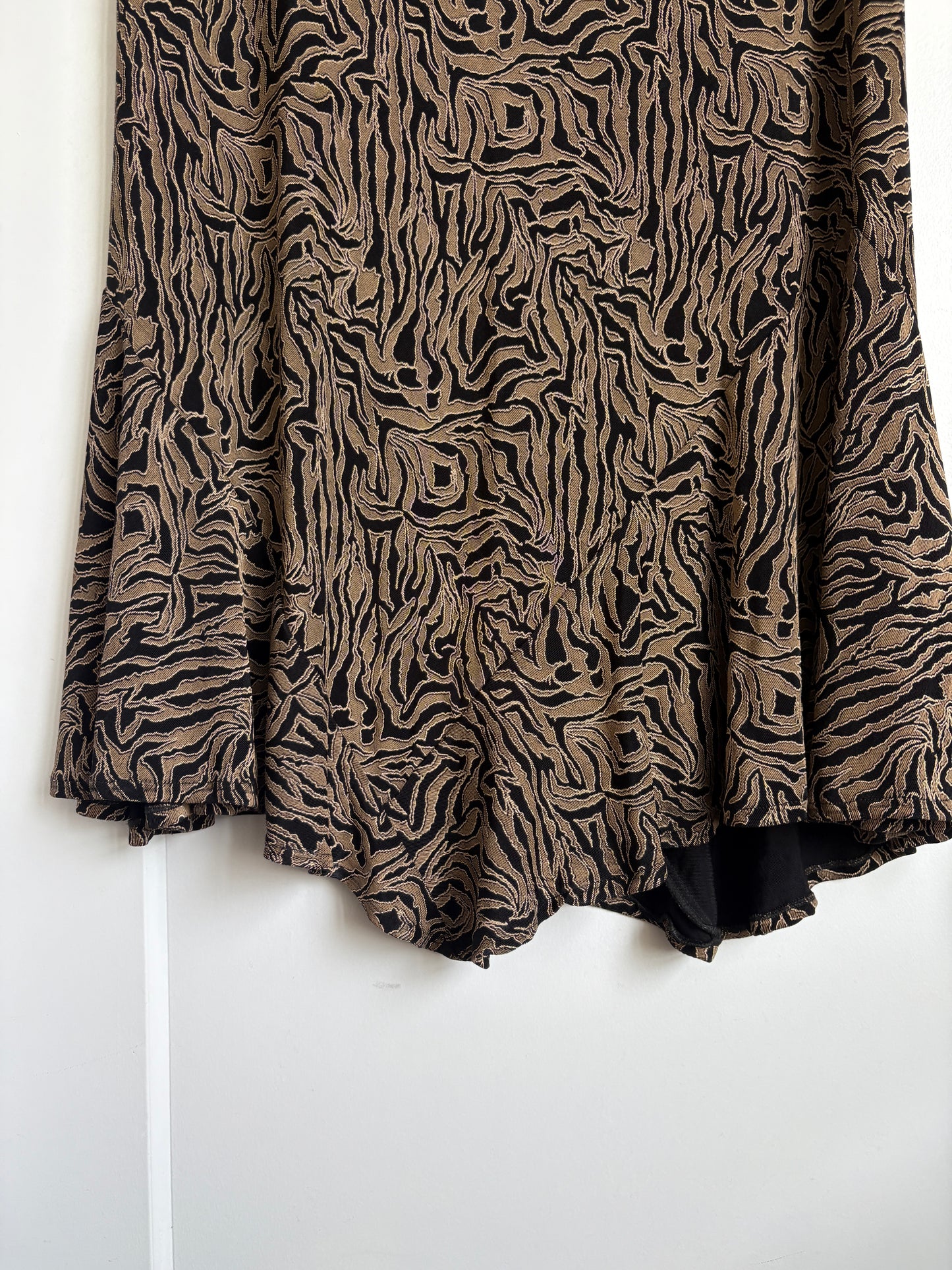 VINTAGE MIDI SKIRT