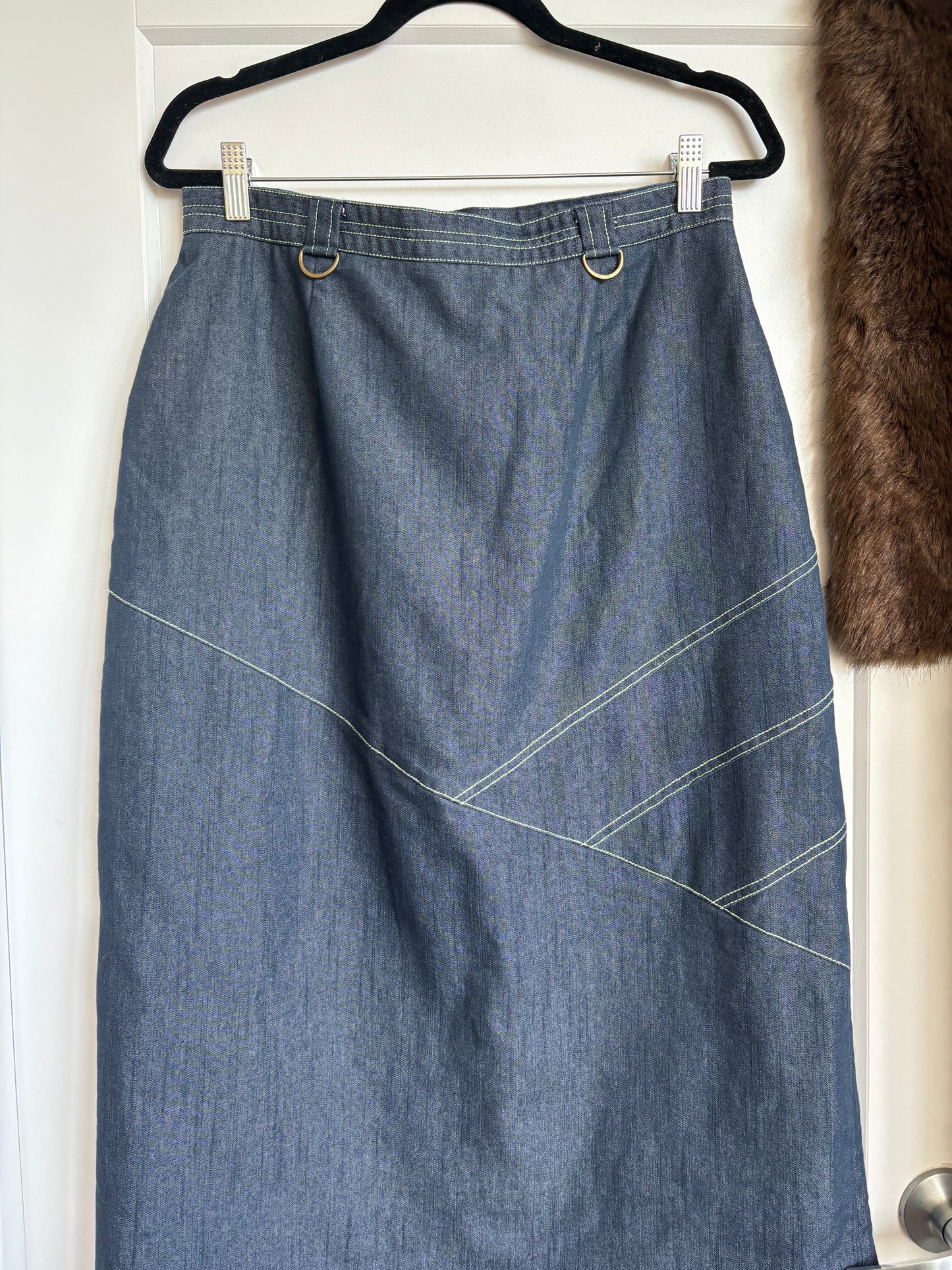 VINTAGE VANITY FAIR DENIM SKIRT