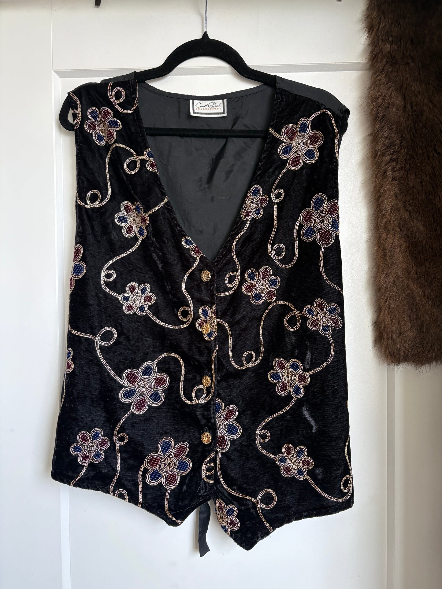 VINTAGE VELVET VEST