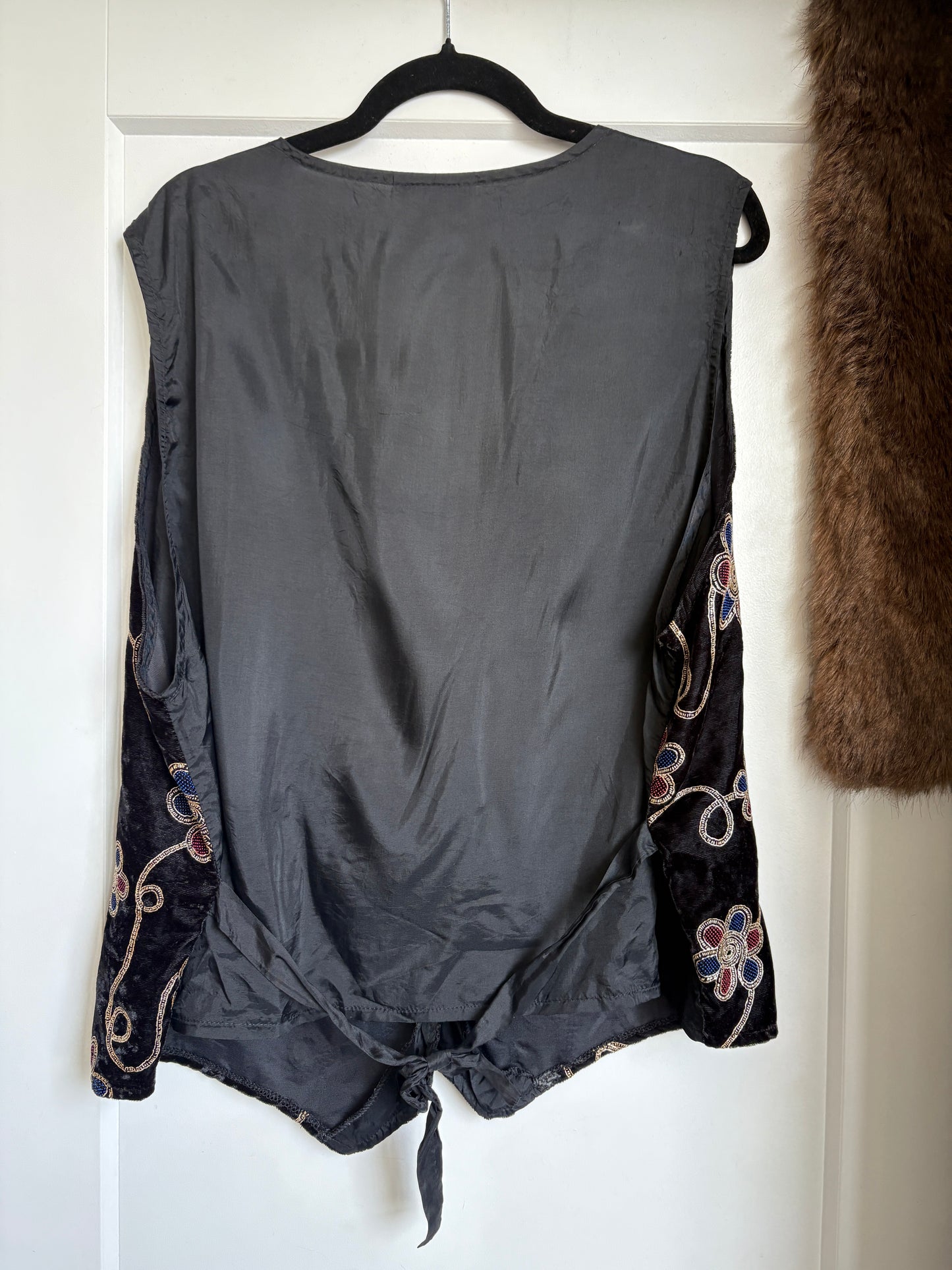 VINTAGE VELVET VEST