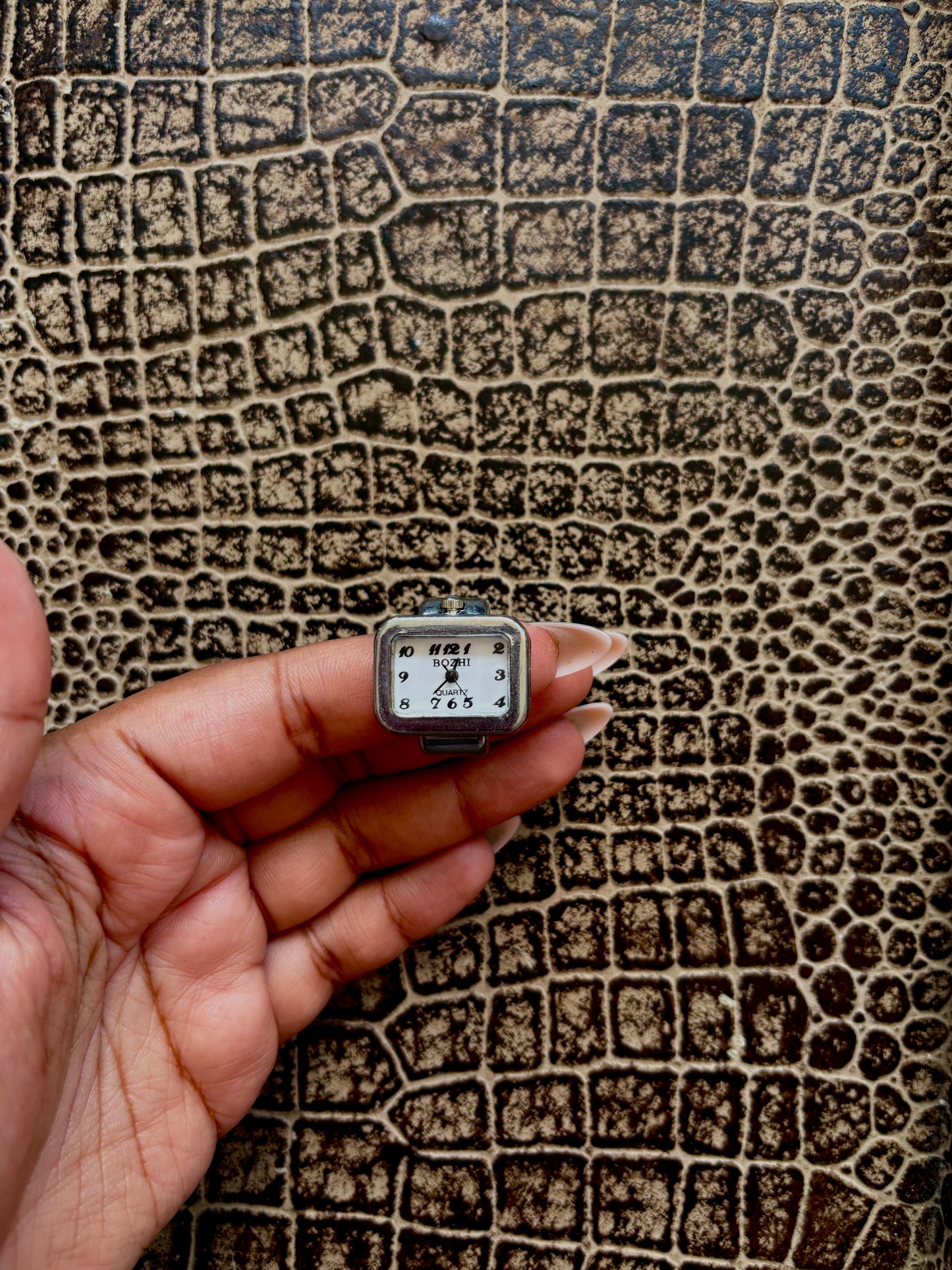 WATCH RING