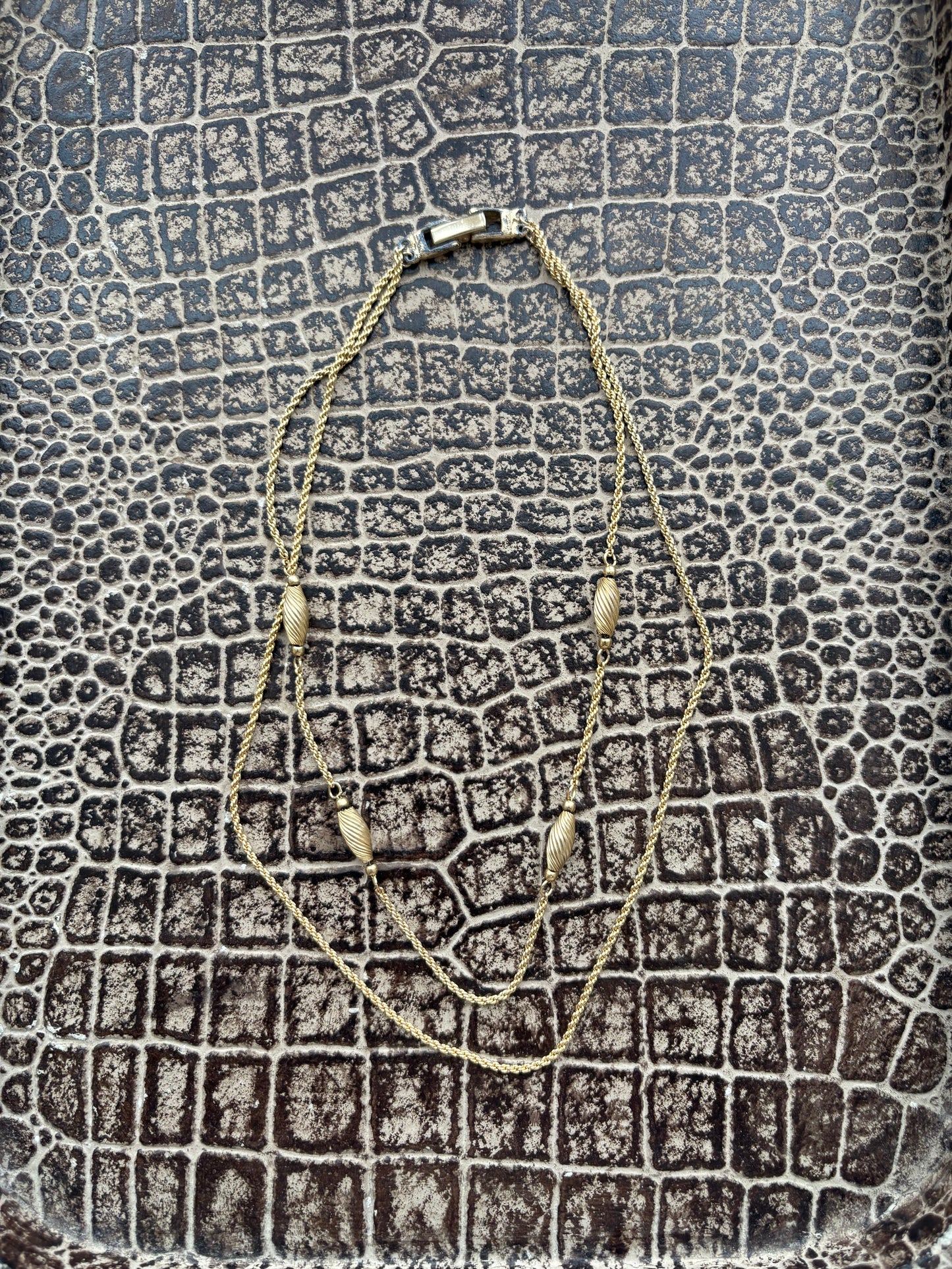 VINTAGE GOLD LAYERED NECKLACE