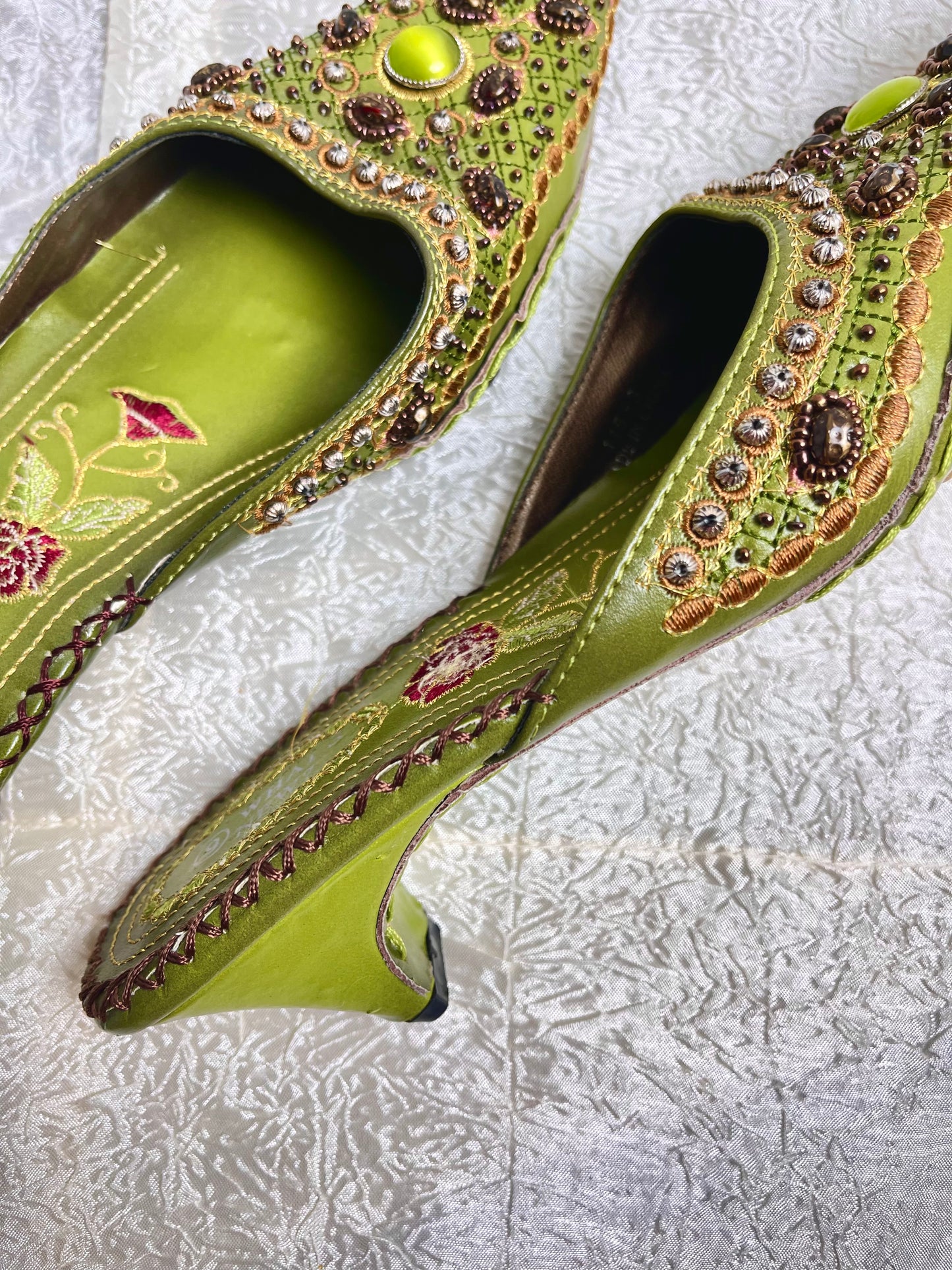 GREEN STONEWORK KITTEN HEELS