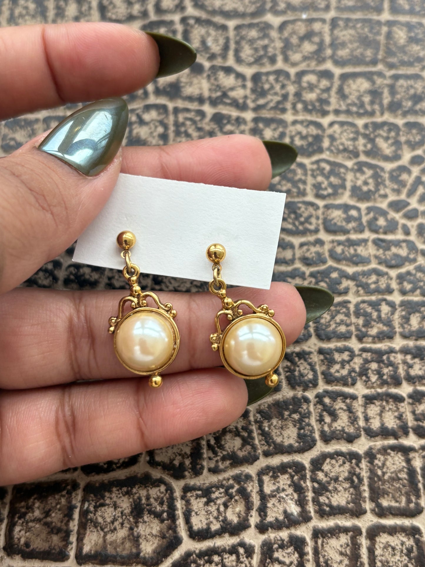 VINTAGE GOLD & PEARL EARRINGS