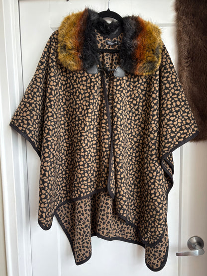 ANIMAL PRINT FAUX FUR PONCHO