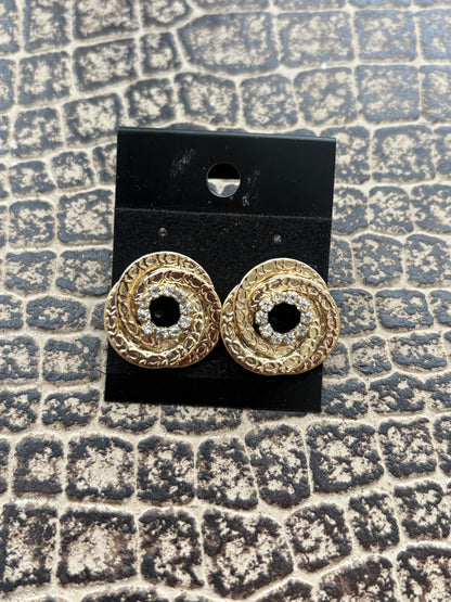 VINTAGE GOLD EARRINGS