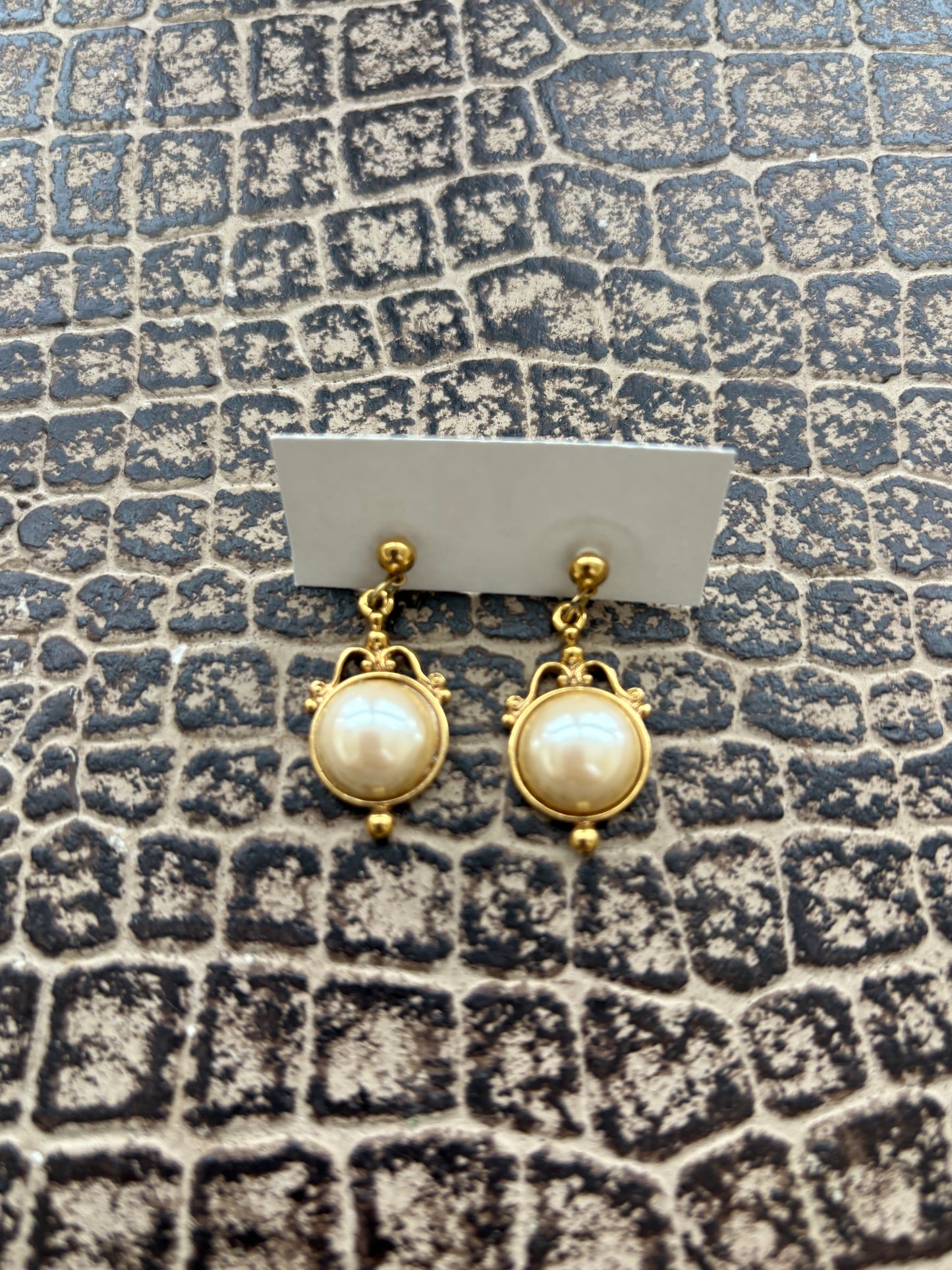 VINTAGE GOLD & PEARL EARRINGS