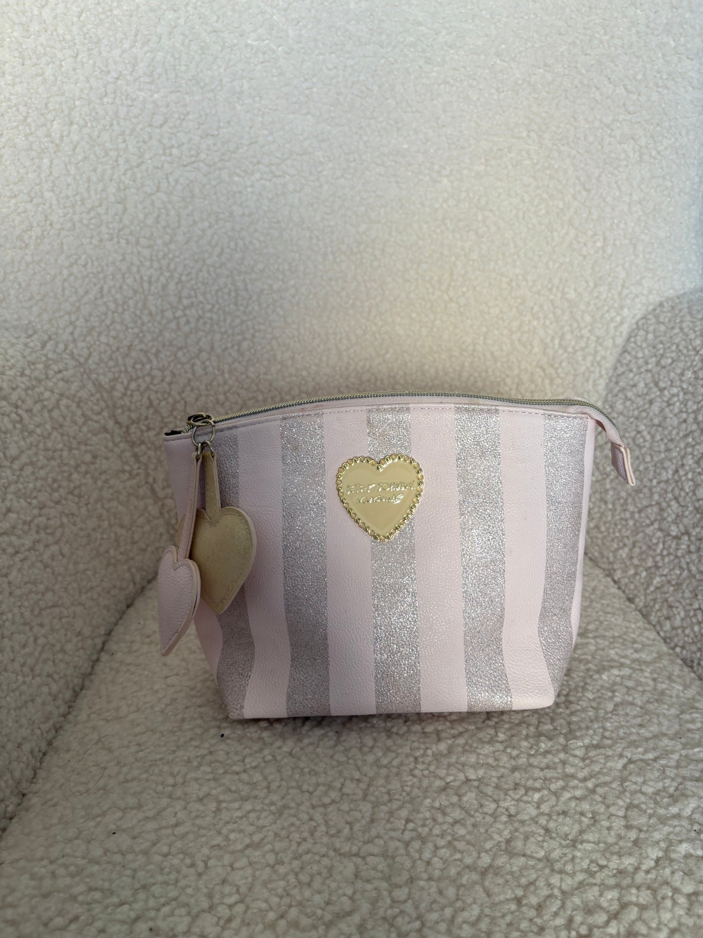 BETSY JOHNSON MAKEUP BAG