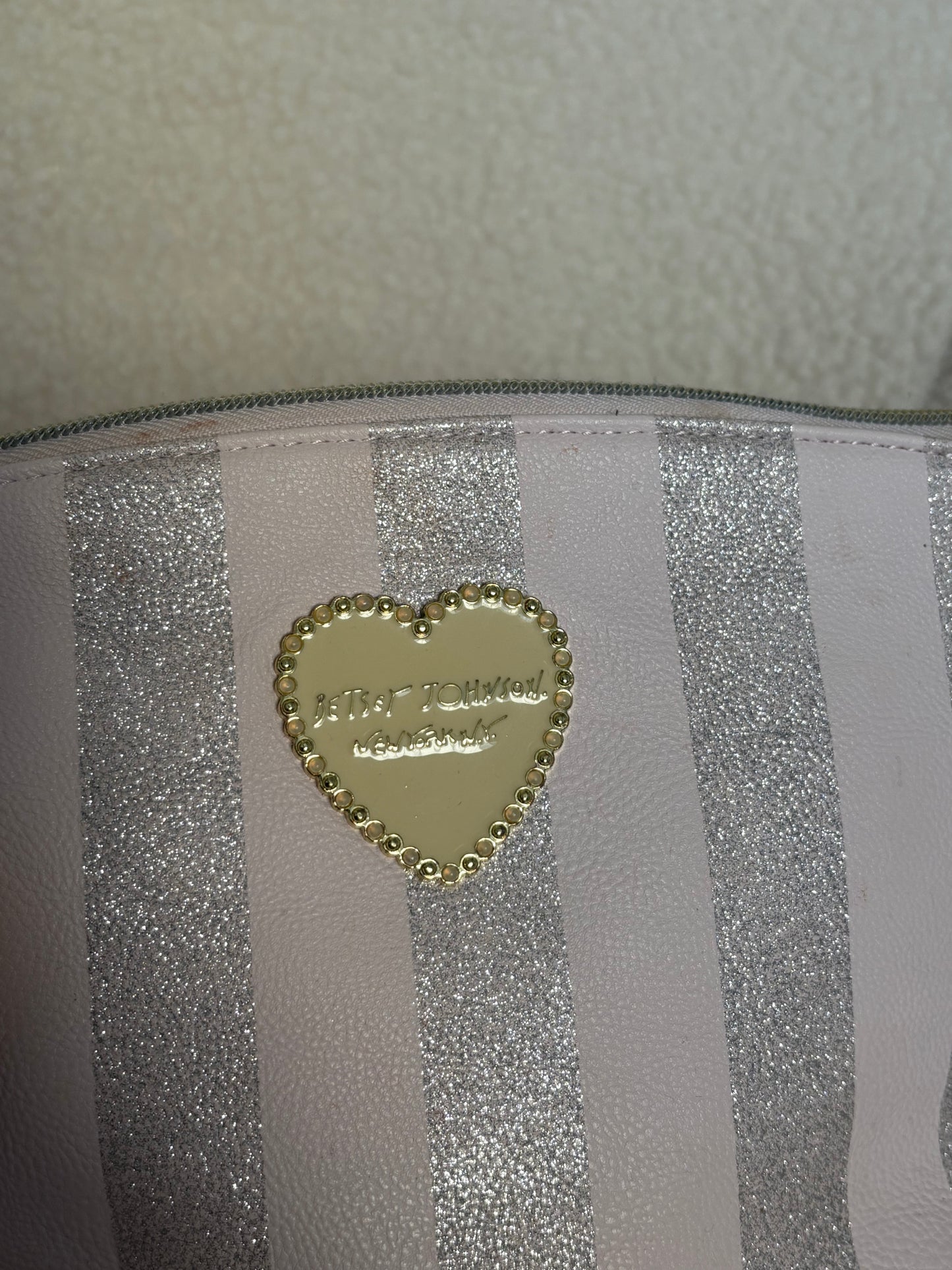 BETSY JOHNSON MAKEUP BAG