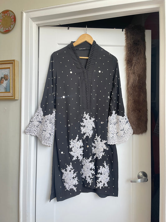 BLACK AND WHITE KAMEEZ TOP