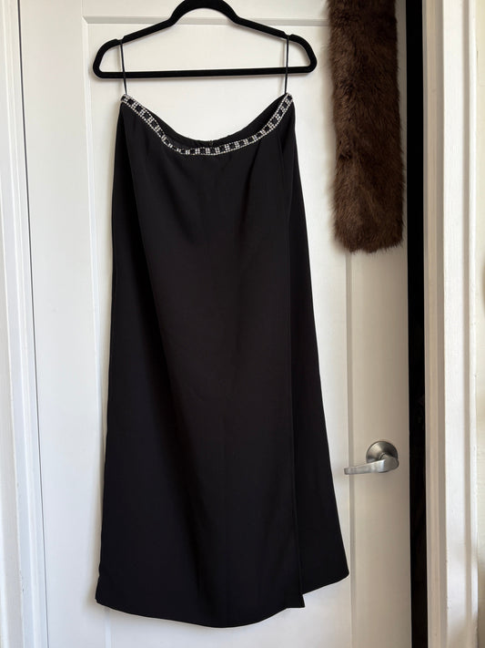 BLACK MAXI SKIRT WITH DIAMOND WAIST