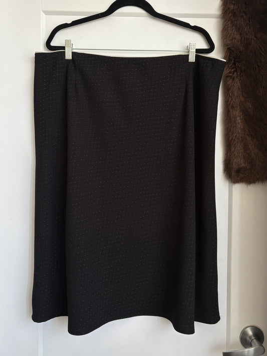 BLACK MIDI SKIRT